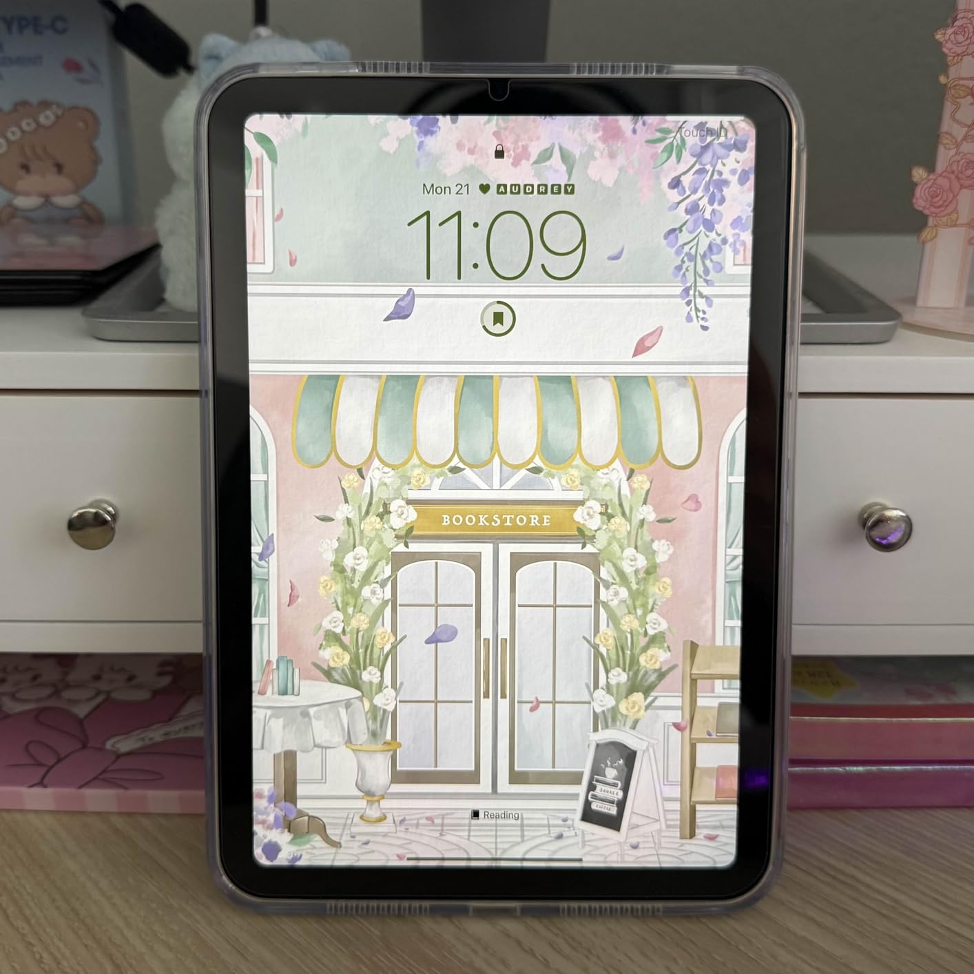 Apple iPad mini (A17 Pro): Apple Intelligence, 8.3-inch Liquid Retina Display, 128GB, Wi-Fi 6E, 12MP Front/12MP Back Camera, Touch ID, All-Day Battery Life - Space Gray customer photo 1