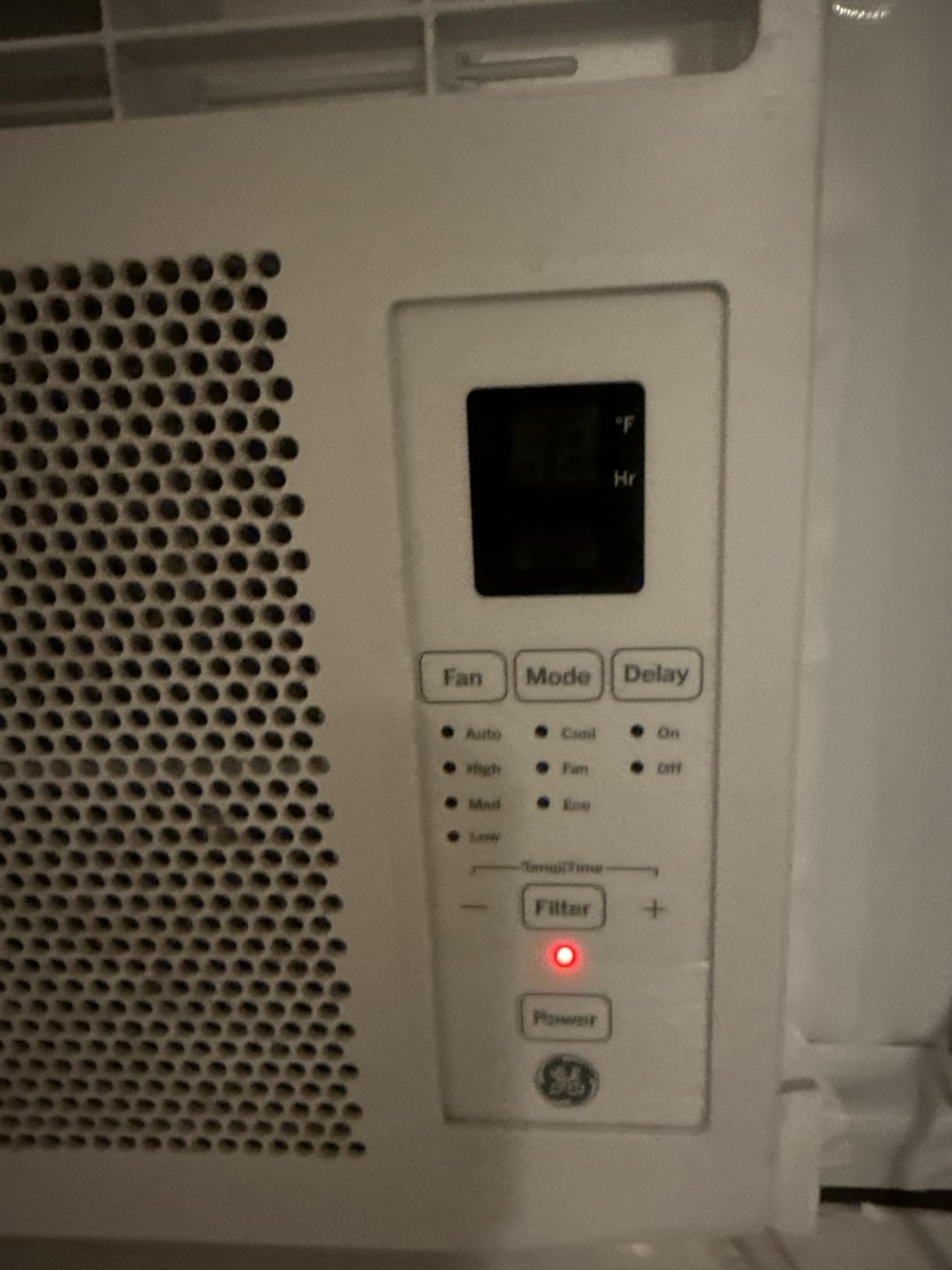 GE 6,000 BTU Electronic Window Air Conditioner, Cools Rooms up to 250 sq ft, Digital Controls with Remote, Energy Saver Mode, 24Hr Timer, Easy Install Kit Included, White customer photo 2