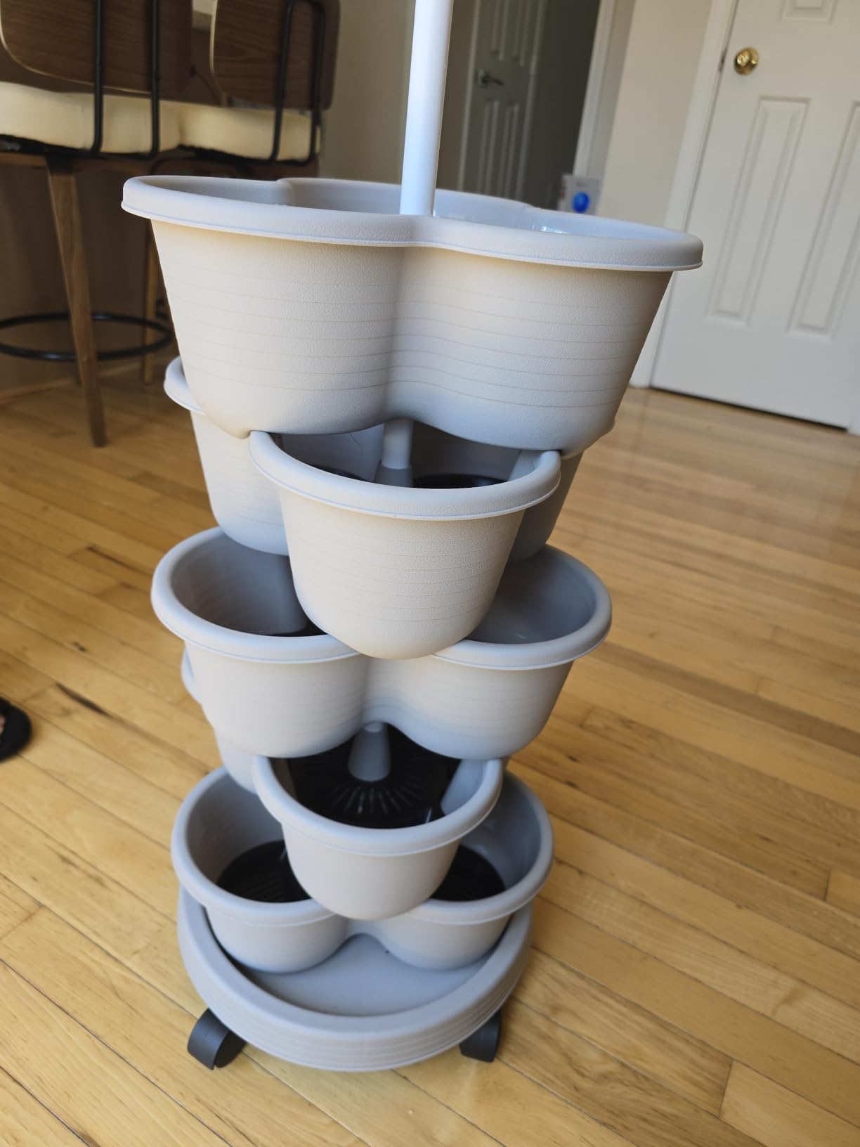 VECELO 5 Tier Vertical Garden Planter, Self Watering Stackable Planters with Wheels for Strawberries, Herbs, Flowers, Vegetables, White customer photo 2