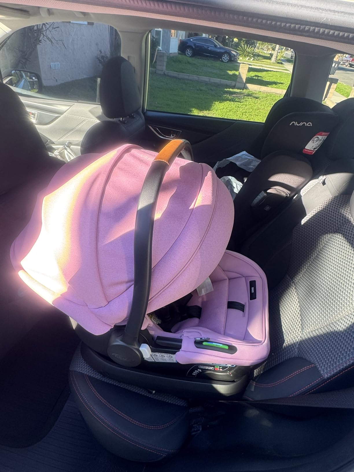 Graco Gomax Infant Car Seat, Orchid Haze, Lightweight, Reclining Rear Facing Car Seat Installs with or Without a Base customer photo 2