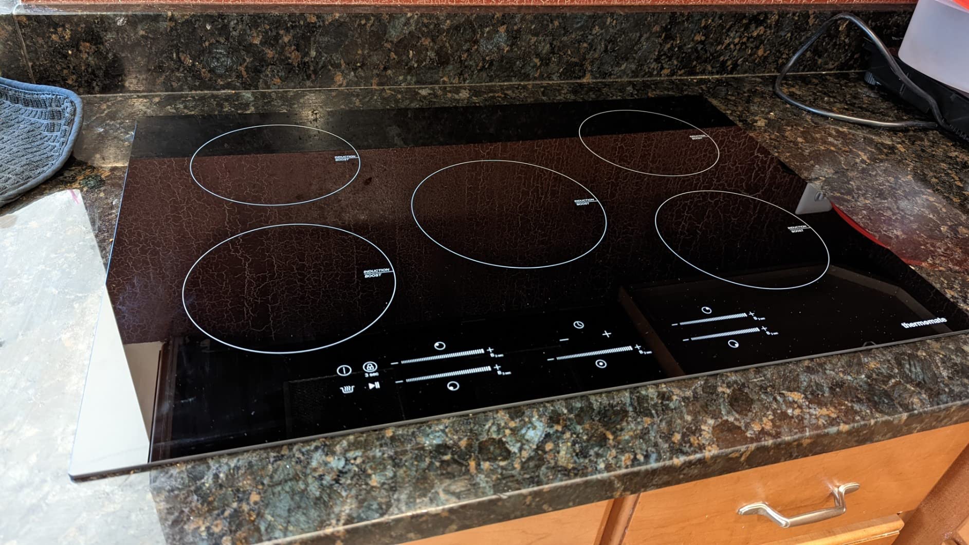 ThermoMate 36 Inch Induction Hob Electric Cooktop, 9800W Built in Induction Stove Top with 5 Boost Burners, 9 Heating Levels, Timer & Child Safety Lock, Sensor Touch Control, 240V customer photo 2