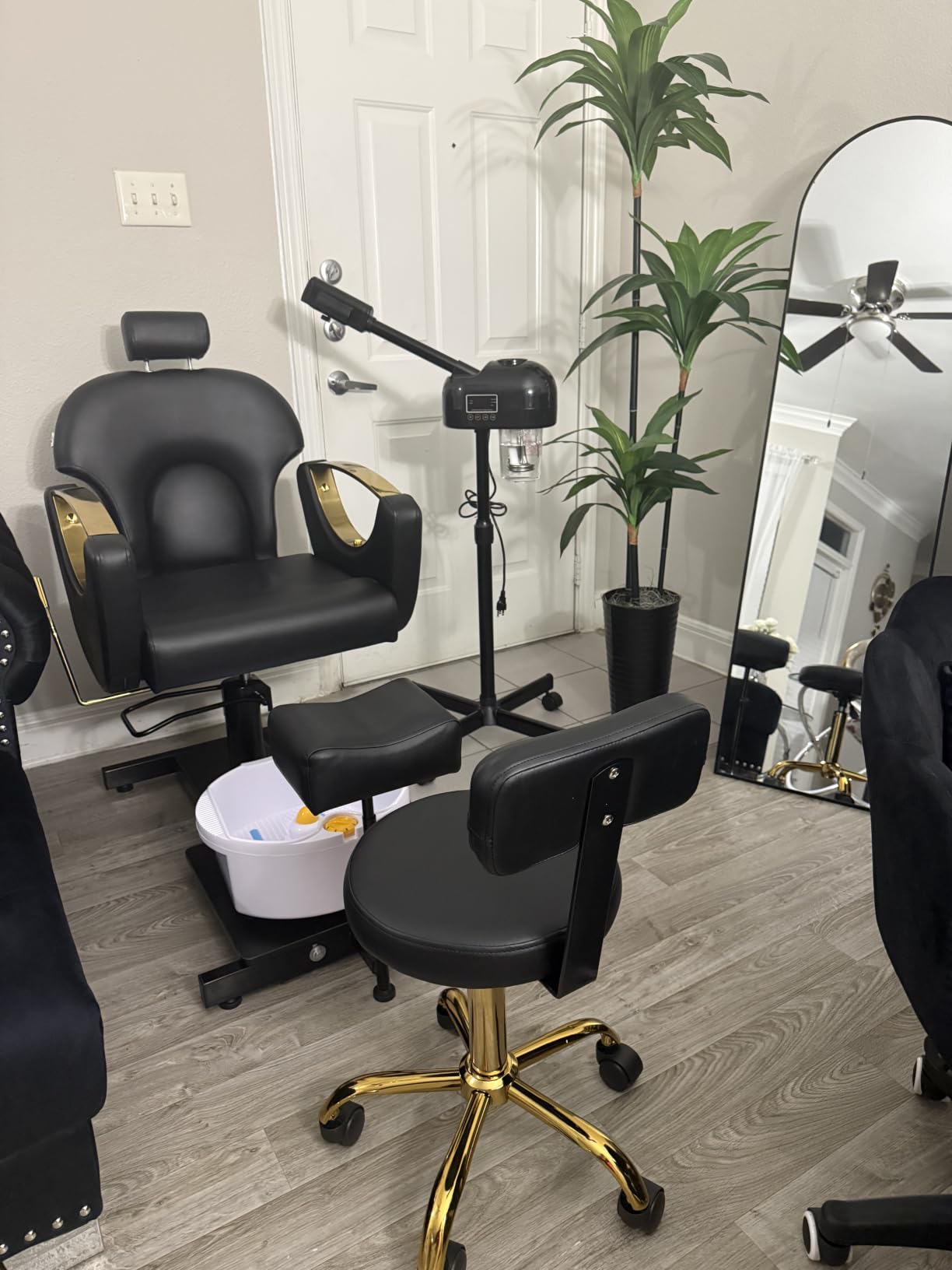 Pedicure Chair No Plumbing, Reclining Pedicure Station Upgraded 360 Swivel Hydraulic Lift with Footrest & Massage Bowl, Hydraulic Pedicure Unit for Foot Spa White customer photo 2
