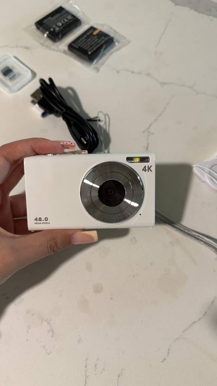 Digital Camera, Autofocus 4K 48MP Vlogging Camera for Photography, 32GB Card customer photo 1
