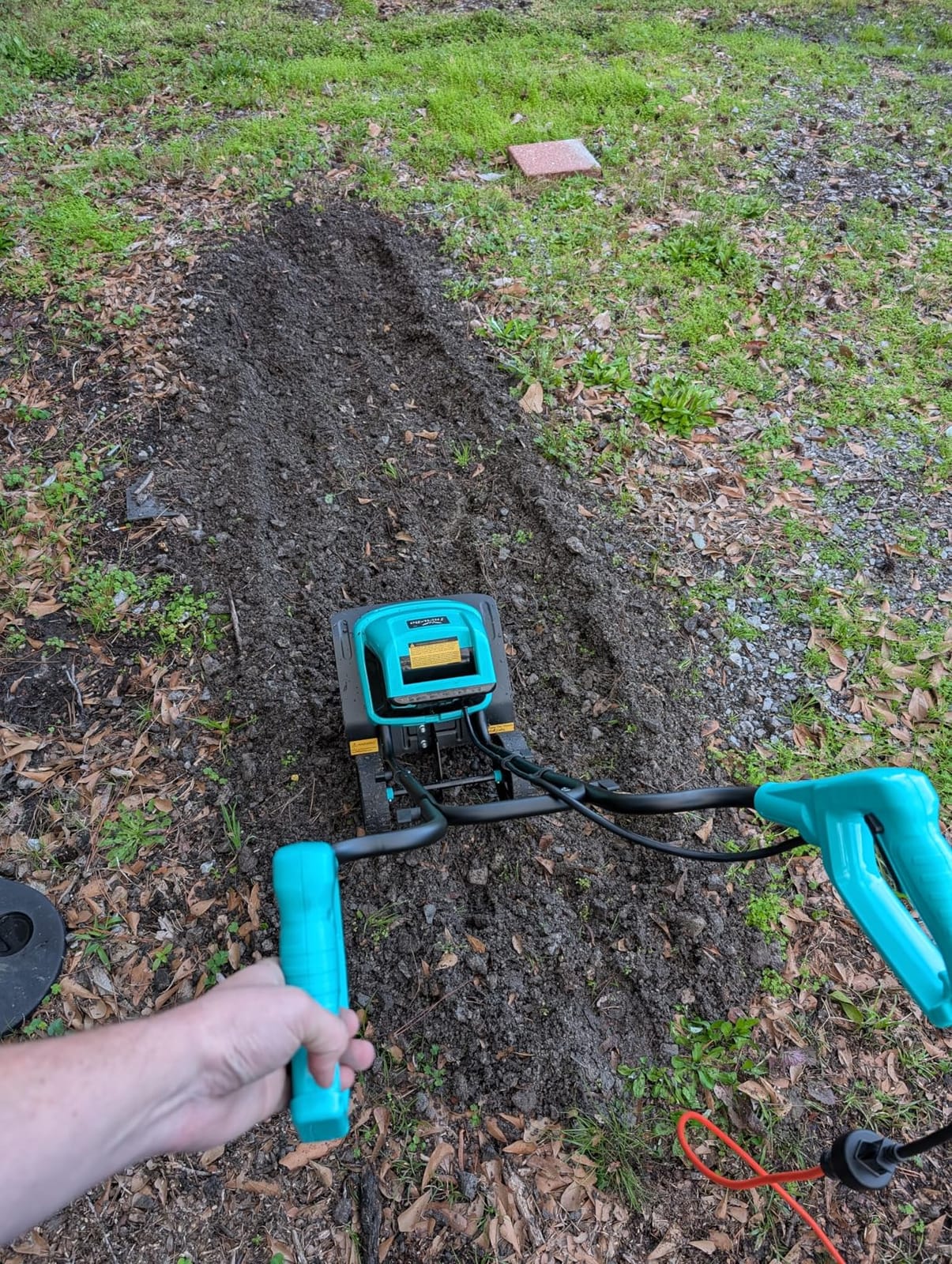 IncwBo 12'' 13.5AMP Corded Electric Garden Roto Tiller Cultivator Powerful | Electric front tine tiller lightweight, Metal baffle, Overload protected, Tills hard clay soil smooth, Easy (dis)assemble customer photo 2