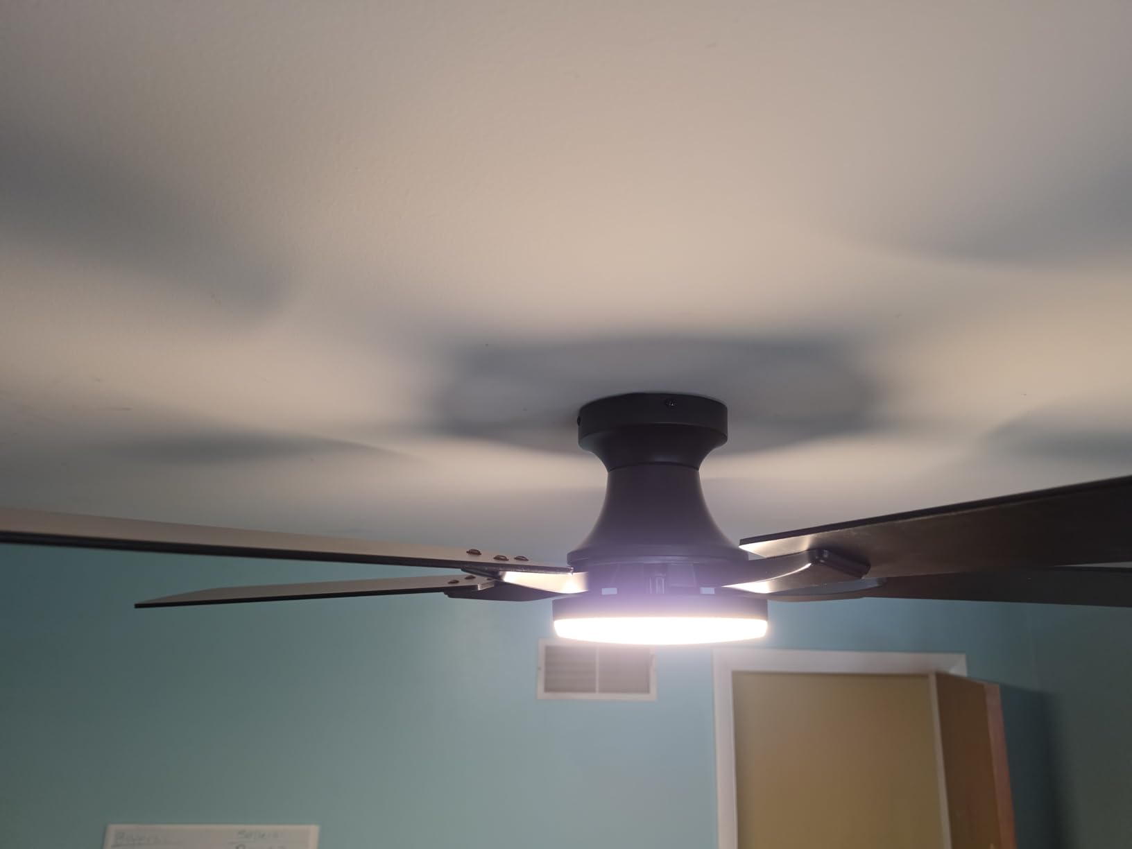 ZMISHIBO 52 Inch Ceiling Fans with Lights, Remote&App Control, Flush Mount | Low Profile, Dimmable 20W LED Light, Quiet Reversible Motor, Strong Airflow, Easy Install for Bedroom/Living Room/Apt, Black customer photo 1