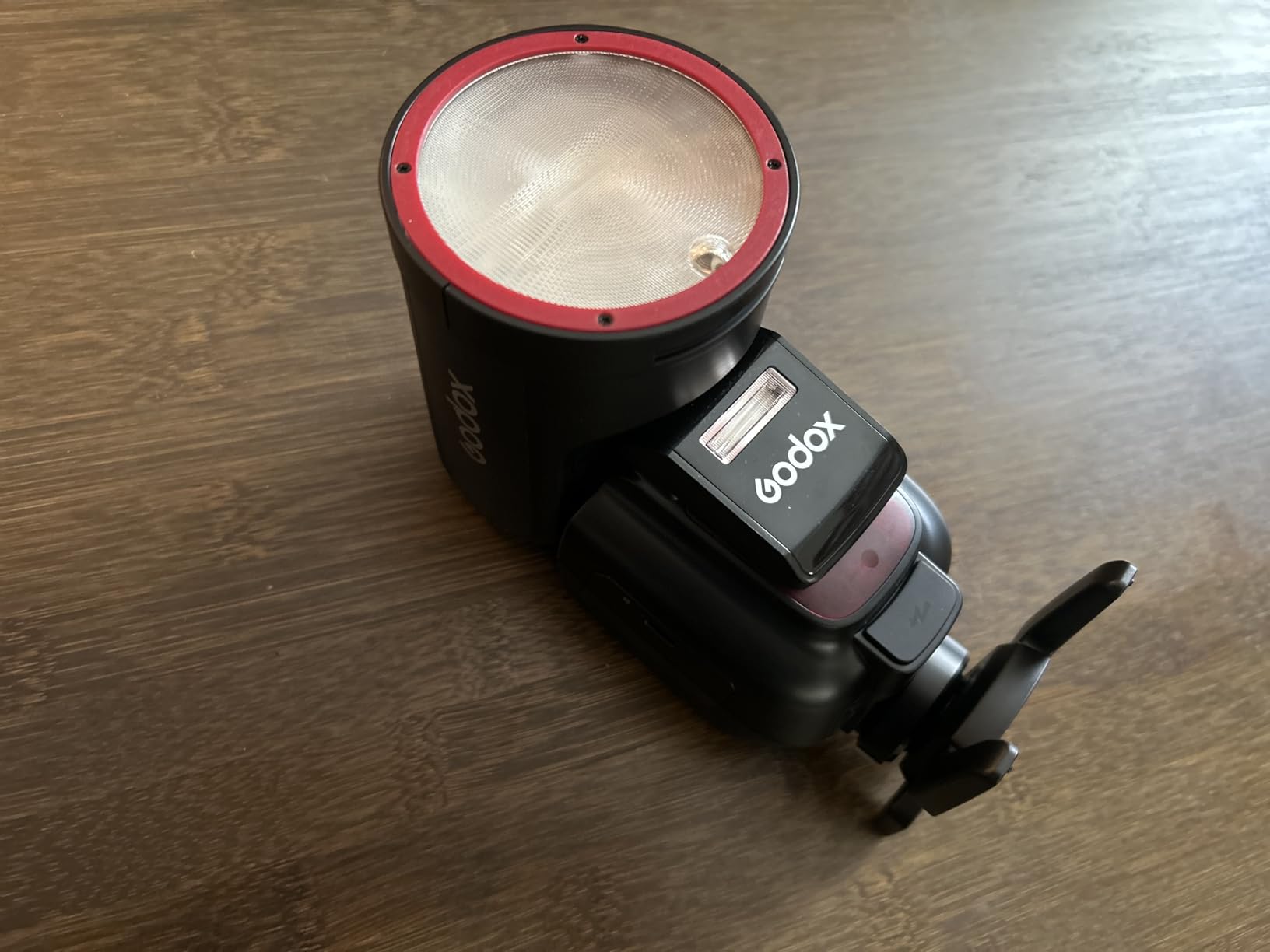 V1 Pro N V1Pro-N Camera Flash for Nikon Flash Speedlight Speedlite | 76Ws 2.4G TTL 1/8000 HSS, 500 Full Power Flashes, 1.3s Recycle Time, 7.2V/2980mAh Li-ion Battery, LED Modeling Lamp (USA Version) customer photo 1