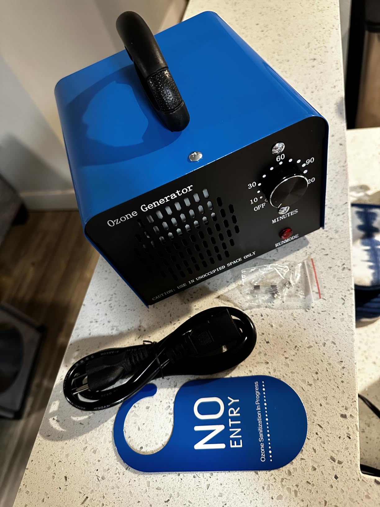 Ozone Generator Machine 200,000mg/h, High Capacity Ozone Odor Eliminator Removal Air Purifier for Home Car Pet & Basement Odor, Suitable for Spaces up to 7,000 Square Feet, Blue customer photo 2