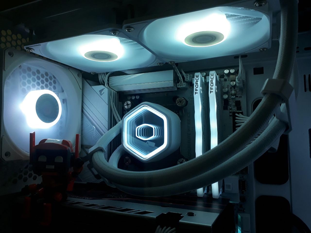 Cooler Master 240 Core II AIO Liquid CPU Cooler, Infinity Mirror ARGB customer photo 1