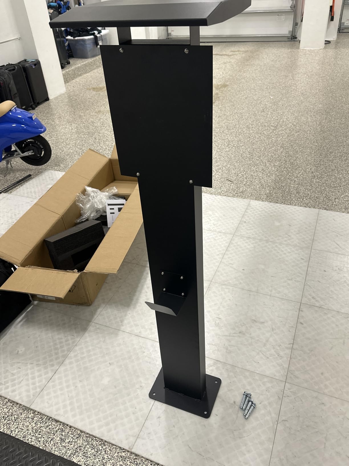 EV Charger Pedestal, Outdoor Electric Vehicle Charger Stand, Freestanding Charging Station Stand Accessory, Corrosion Resistant, Galvanized Steel, for All Level 2 Chargers, Black customer photo 2