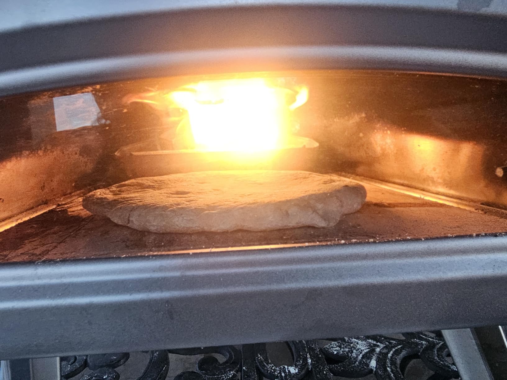 Ooni Karu 2 Multi-Fuel Outdoor Pizza Oven - Wood and Gas Outdoor Pizza Oven with Pizza Stone & Intergrated Thermometer, Pizza Oven Outdoor, Dual Fuel 12 Inch Pizza Maker, Outdoor Cooking Grill customer photo 1