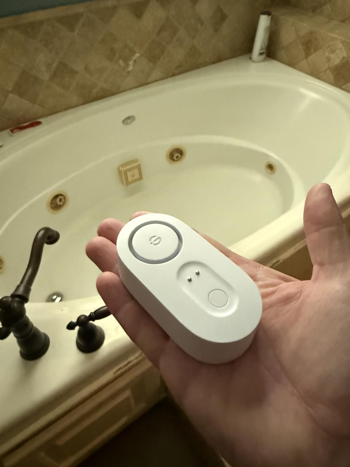 GoveeLife Upgraded Smart Water Leak Detector 1s with High Alarm, 5 Pack | 1804ft Ultra-Long Range, WiFi Water Sensor with SMS/Email/APP Push, 5Yr Battery Life, IP67 customer photo 1