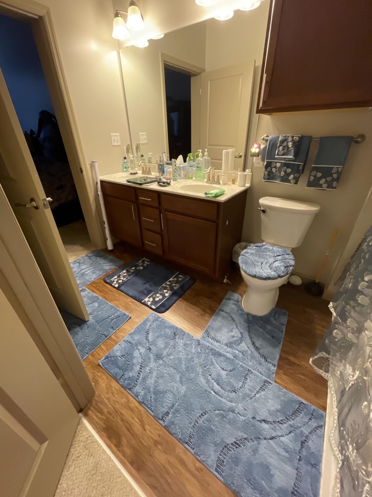 HEBE Bathroom Rugs Sets 5 Piece, Non Slip Washable Absorbent Bath Mat Set | Super Soft Plush Microfiber Bathroom Mats with Runner Set, Solid Bathmat with U-Shaped Toilet Rug Cover Set for Tub, Shower customer photo 2