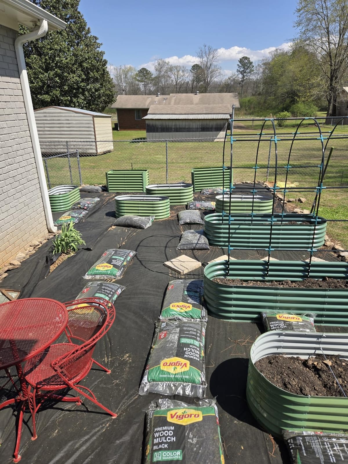 Outsunny Raised Garden Beds with Arch Trellis, Metal Raised Bed Kit | Galvanized Planter Box, Open Bottom, Climbing Net, Rubber Strap Edging, for Climbing Vegetables Flowers, for Garden Patio customer photo 1