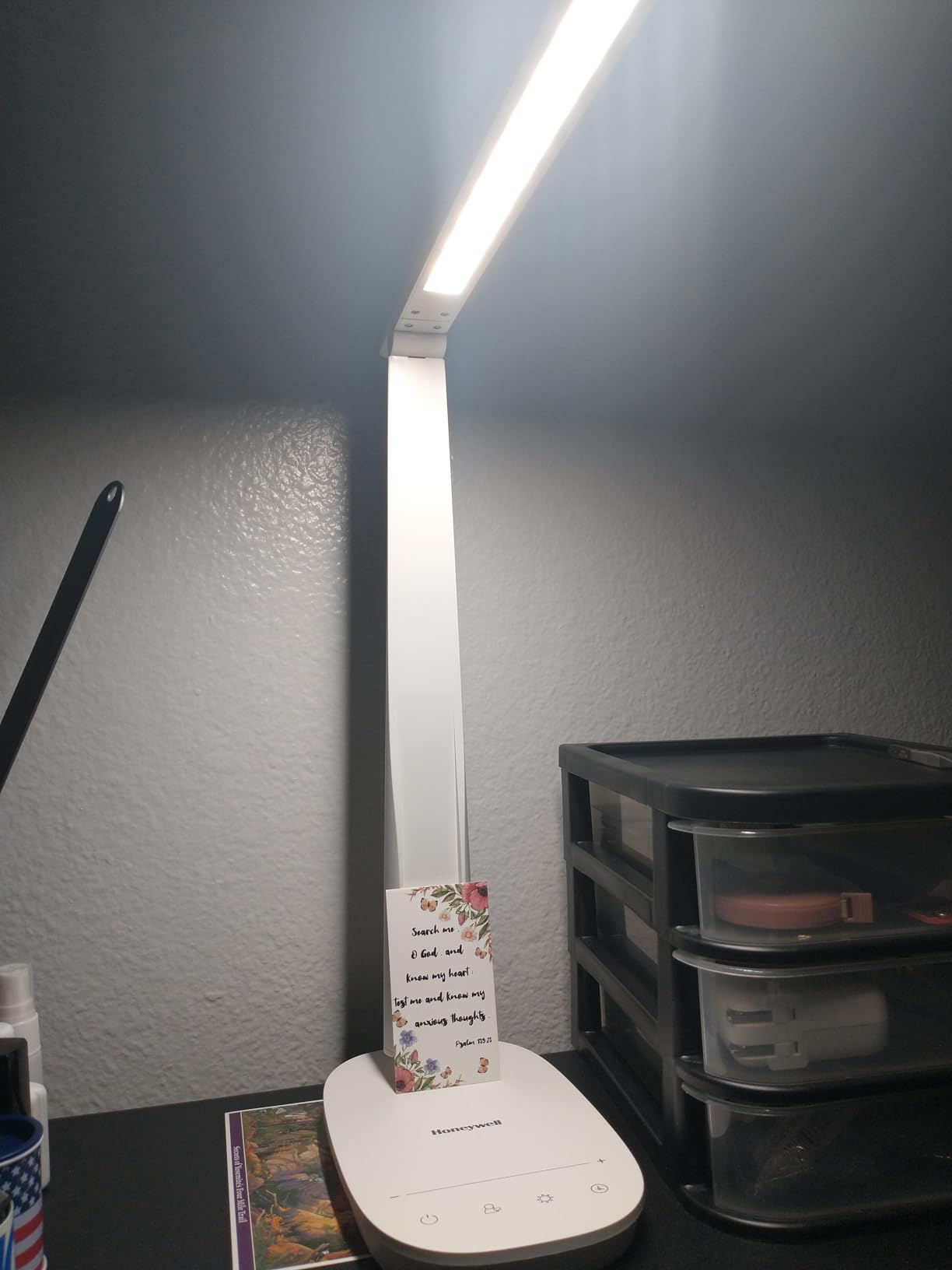 Honeywell LED Desk Lamp for Home Office Eye-Caring Dimmable Reading Light | CRI94, 4 Color Modes, Touch Control, USB-A And USB-C Ports, Adjustable Head, Timer customer photo 2