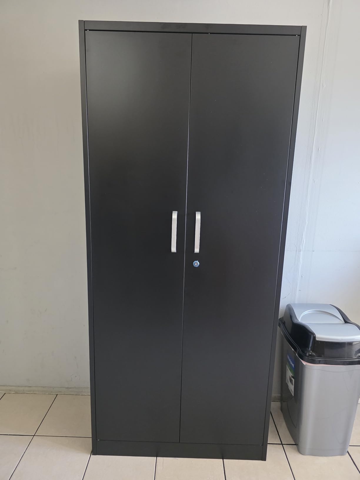 Approgreent Metal Storage Cabinet with Adjustable Shelves, Garage Cabinet with 2 Lockable Doors, Garage Storage Cabinet, Kitchen Pantry Cabinet - 71'H, Black customer photo 2