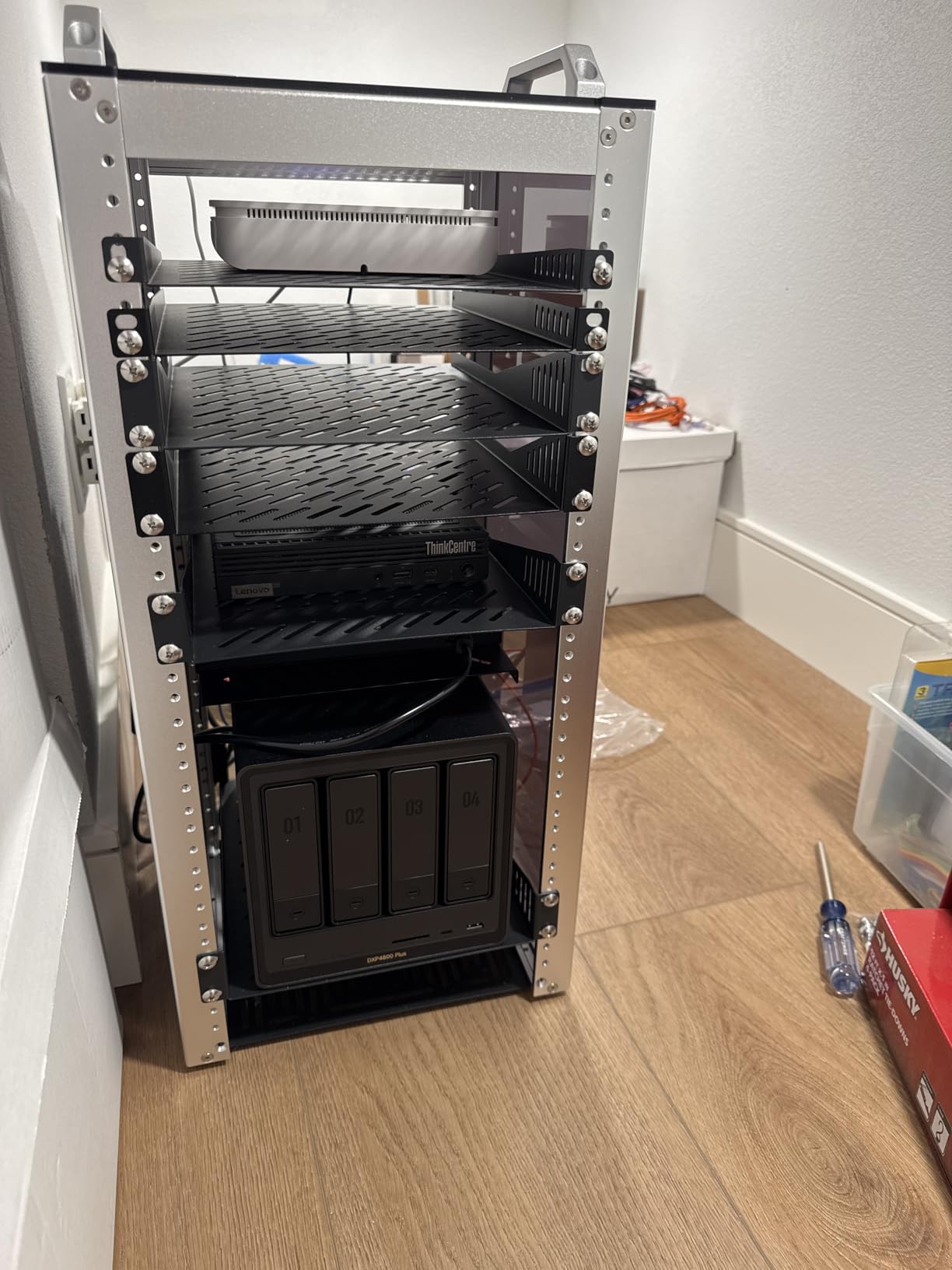 GeeekPi 12U Network Rack, 10 inch Mini Server Rack for Network, Servers, Audio, and Video Equipment, DeskPi RackMate T2 Rackmount, 10.23 inch Depth customer photo 1