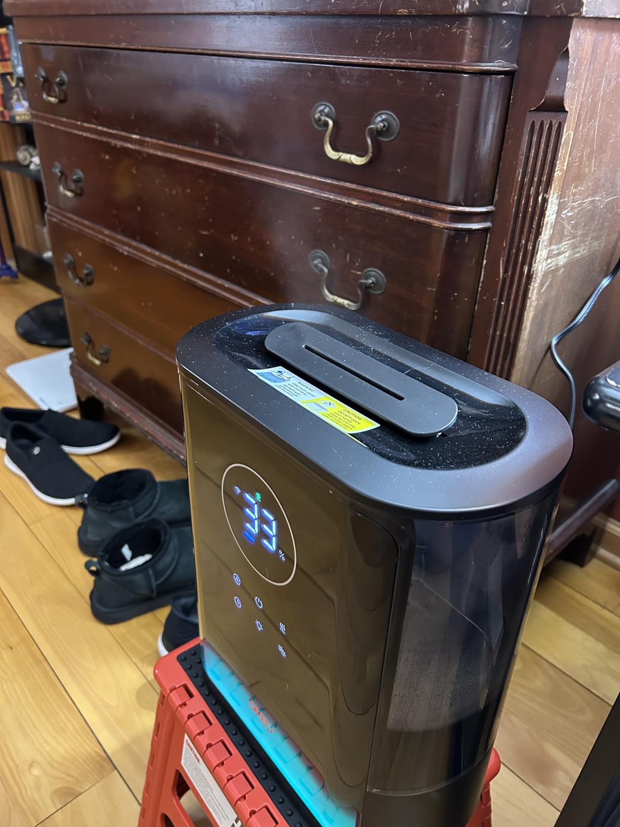 DREO 8L Smart Humidifier Large Room, 80H Runtime, Warm & Cool Mist, HM717S | Up to 600ft², Precise Humidity Control, 1500+RGB Light, 28dB, Humidifiers for Bedroom, Plants, Baby, Supports APP/Voice/Alexa customer photo 1