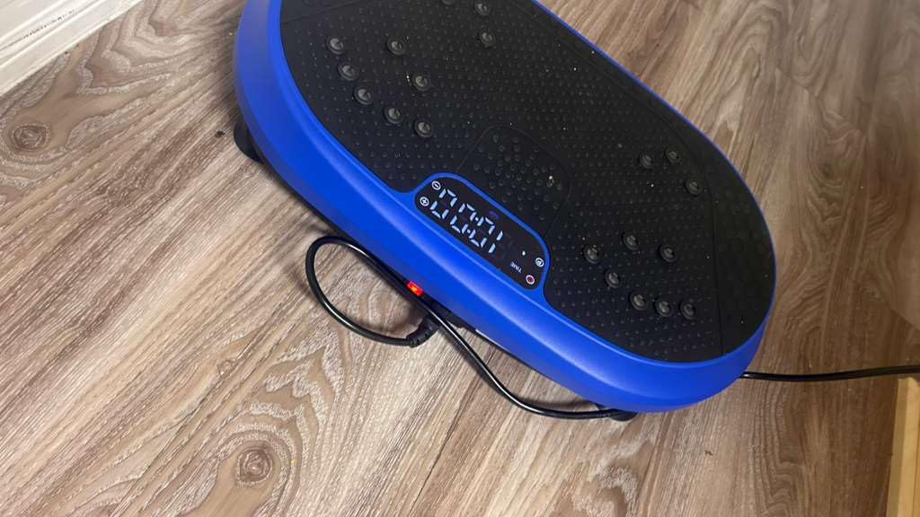 HVX Vibration Plate Exercise Machine, Vibrating Fitness Platform 450 lbs Capacity Full Body Shaker Workout Equipment, Vibration Platform Machine Shaping Vibrate Board Sport Home customer photo 2