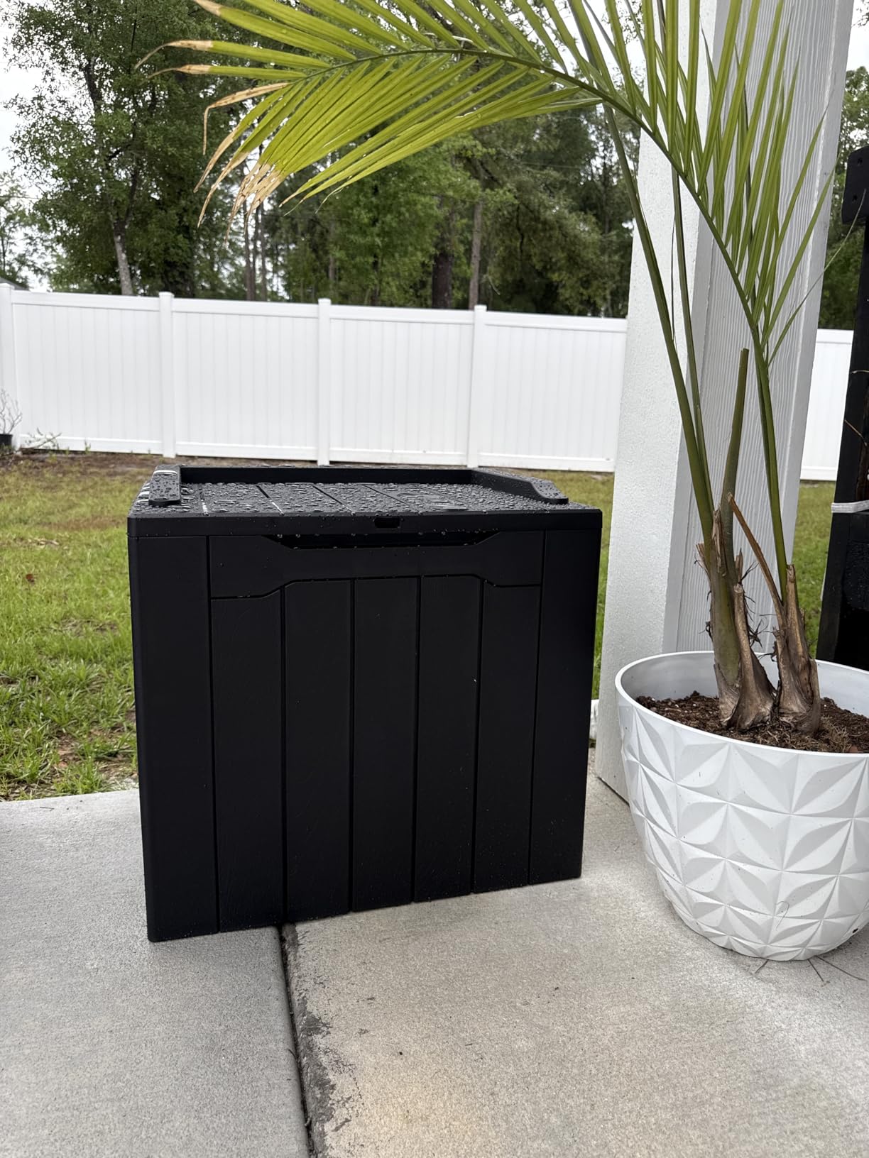 Devoko 78 Gallon Deck Box, Waterproof Resin Outdoor Storage Box | Outdoor Storage Bench Lockable for Outside and Patio Furniture, Garden Tools and Pool Supplies customer photo 2