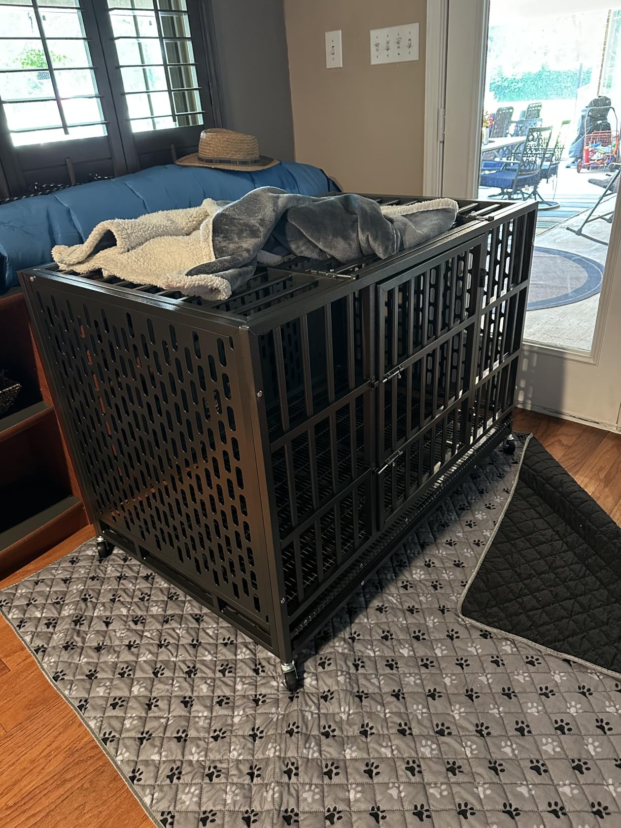 HIWOKK 48 Inch Heavy Duty Indestructible Dog Crate Steel Escape Proof, Indoor Double Door High Anxiety Cage, Kennel with Wheels, Removable Tray, Extra Large XL XXL customer photo 1