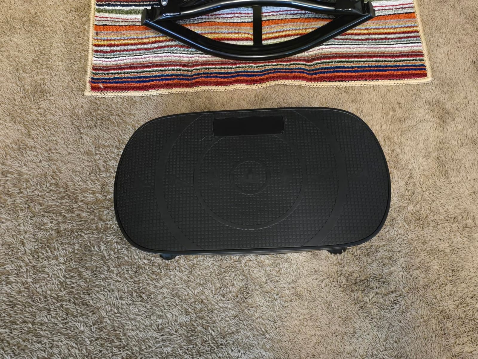 Merach CV30 Curved Vibration Plate Exercise Machine for Lymphatic Drainage | Resistance Band, Vibrating Plate with Real-Time Calorie Tracking on LED Display, Fitness Equipment for Home Gym Women Men customer photo 1