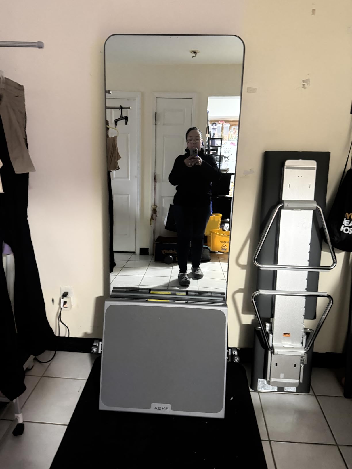 AEKE Smart Home Gym System - Fitness Mirror K1: AI-Powered All-in-One Fitness Machine for Full-Body Strength Training and Personalized Workouts customer photo 1