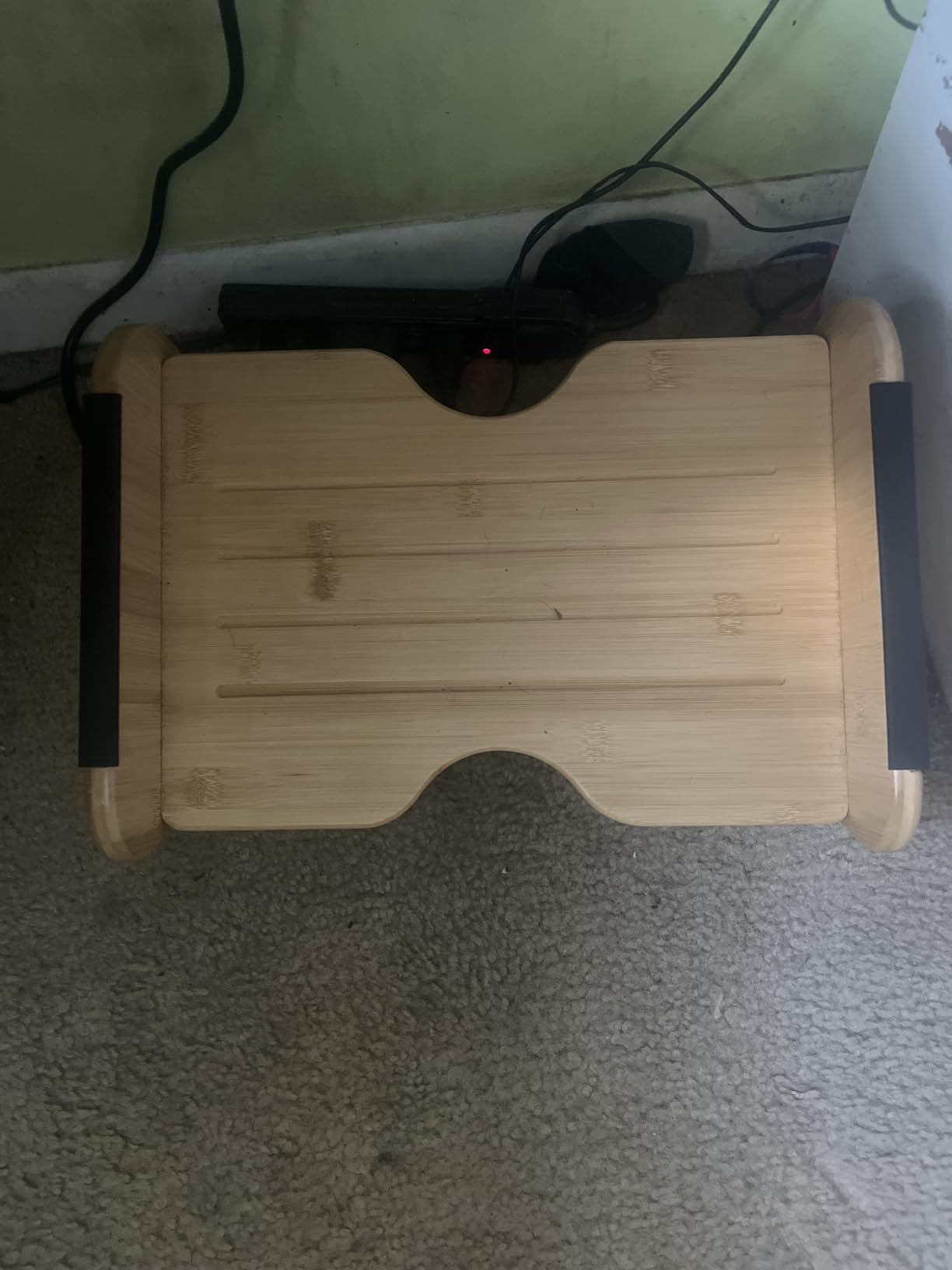 Amazer Bamboo Foot Rest for Under Desk at Work, 2-in-1 Reversible Rocking Footrest Adjustable Foot Stool, Ergonomic Footrest for Under Gaming Desk, Feet Support Leg Footstools for Home Office customer photo 2