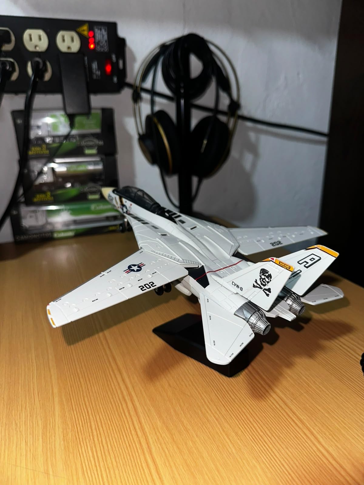 SEBUNAS 1:72 F-14 Tomcat 3D Quick Build Model Kit Fighter Jet Aircraft | Precision DIY Military Aircraft Building Kit for Adults, Collectible Display Aviation Hobby, STEM Engineering Gift customer photo 2