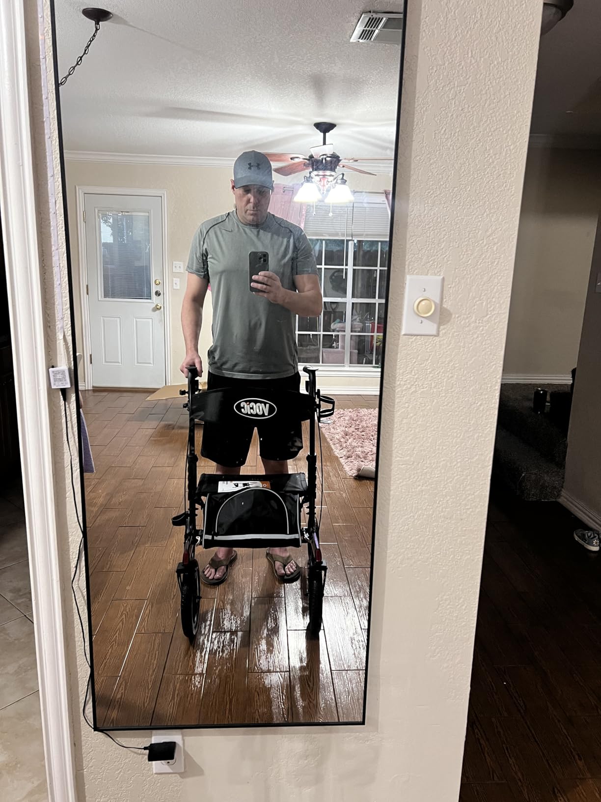 VOCIC Walker with Seat for Seniors, Z57 Outdoor Rollator Walker with 12