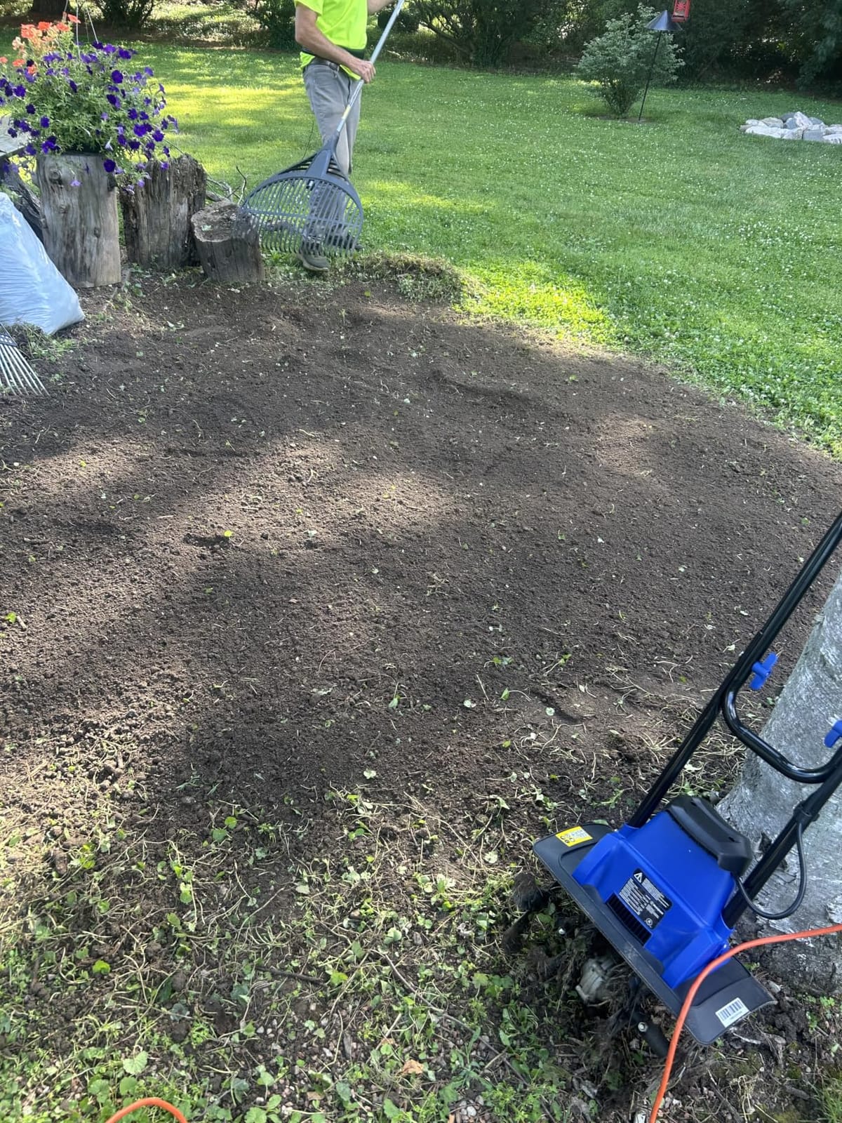 Westinghouse 18-Inch, 15 Amp Corded Electric Tiller Cultivator for Gardening with 6 Steel Blades customer photo 2