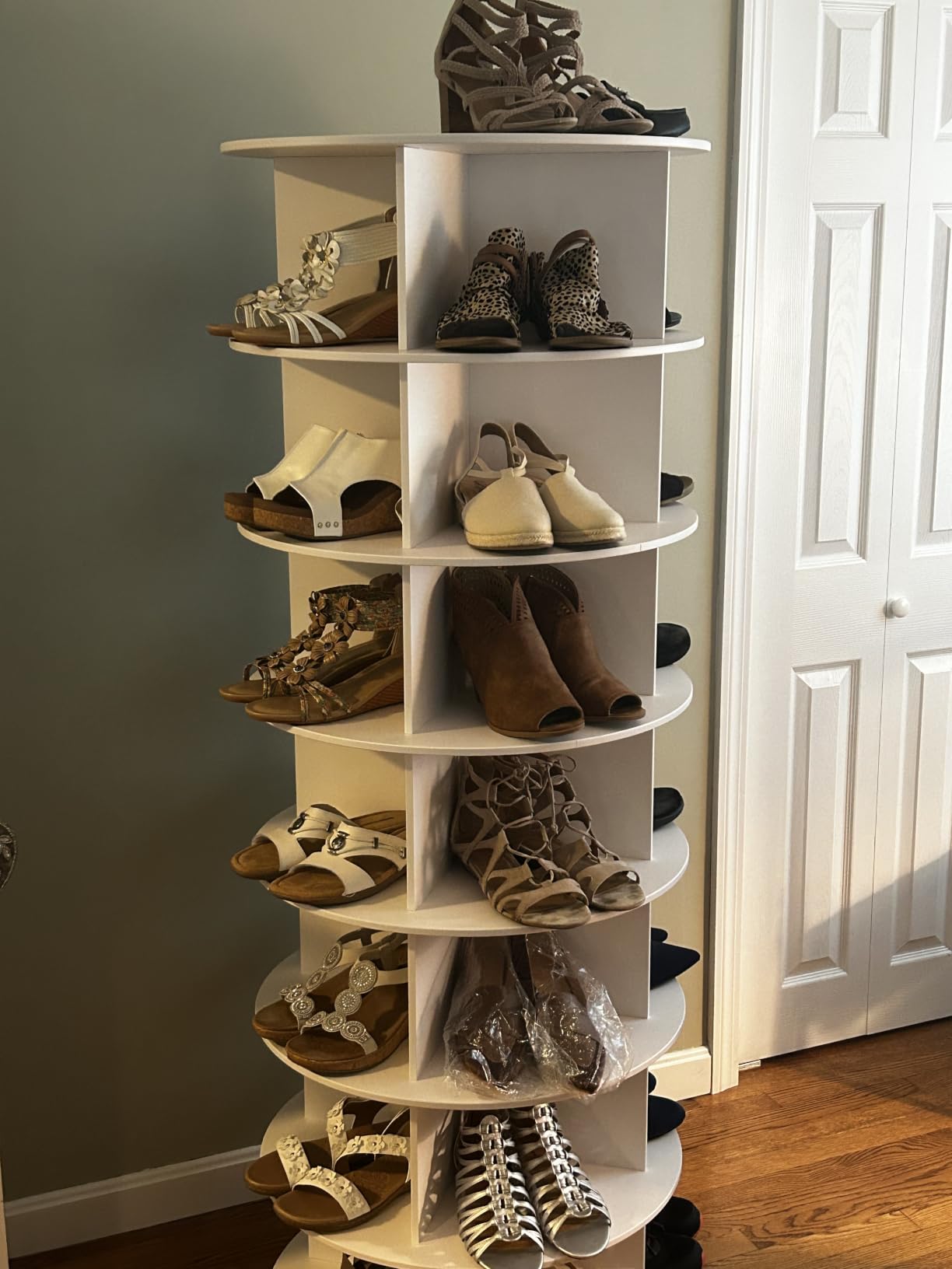 SpaceAid 9 Tier Rotating Shoe Rack Tower, Spinning Shoe Display Lazy Susan, Revolving 360 Shoe Rack Storage Round Carousel, Vertical Handbag Rotate Shoes Closet Organization (9-Tier White) customer photo 1