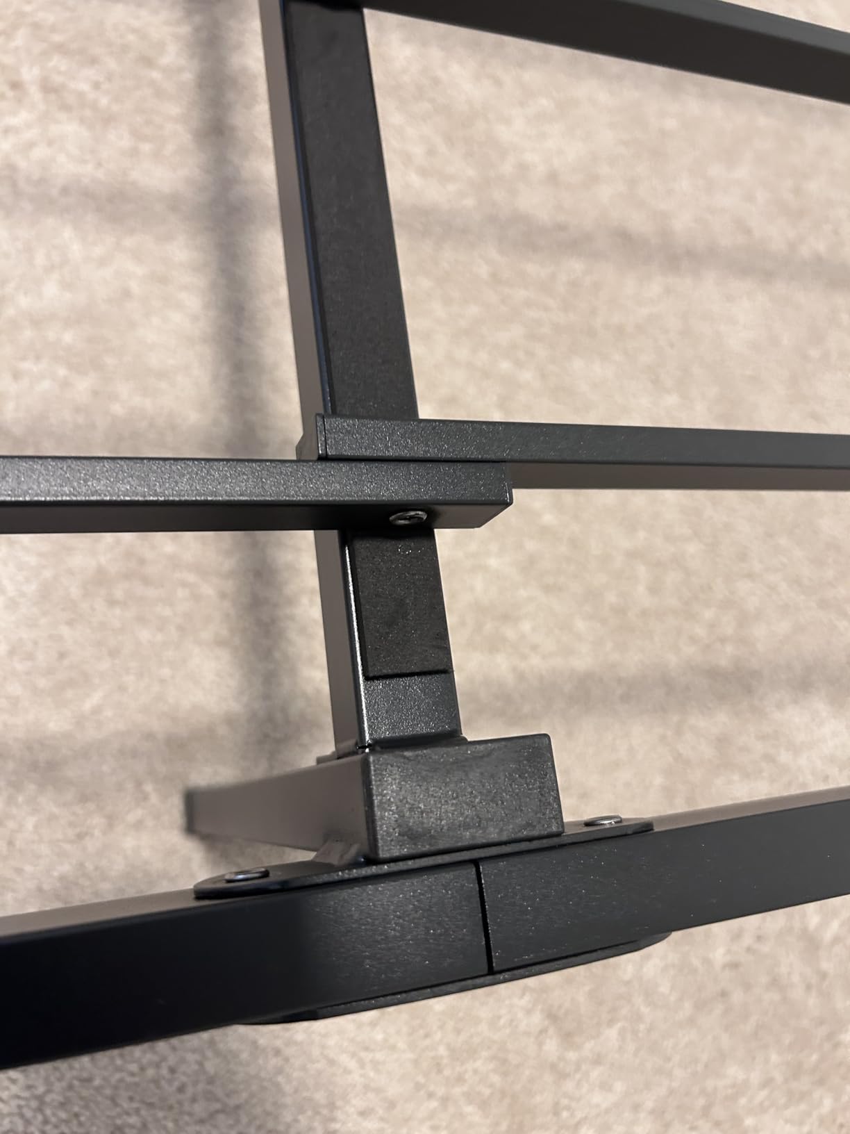 VIPSHOW 14 Inch Queen Heavy Duty 3500lbs Bed Frame with Round-Corner Legs & Anti-Squeak Design - Quick Assembly Metal Platform, No Box Spring Needed customer photo 1