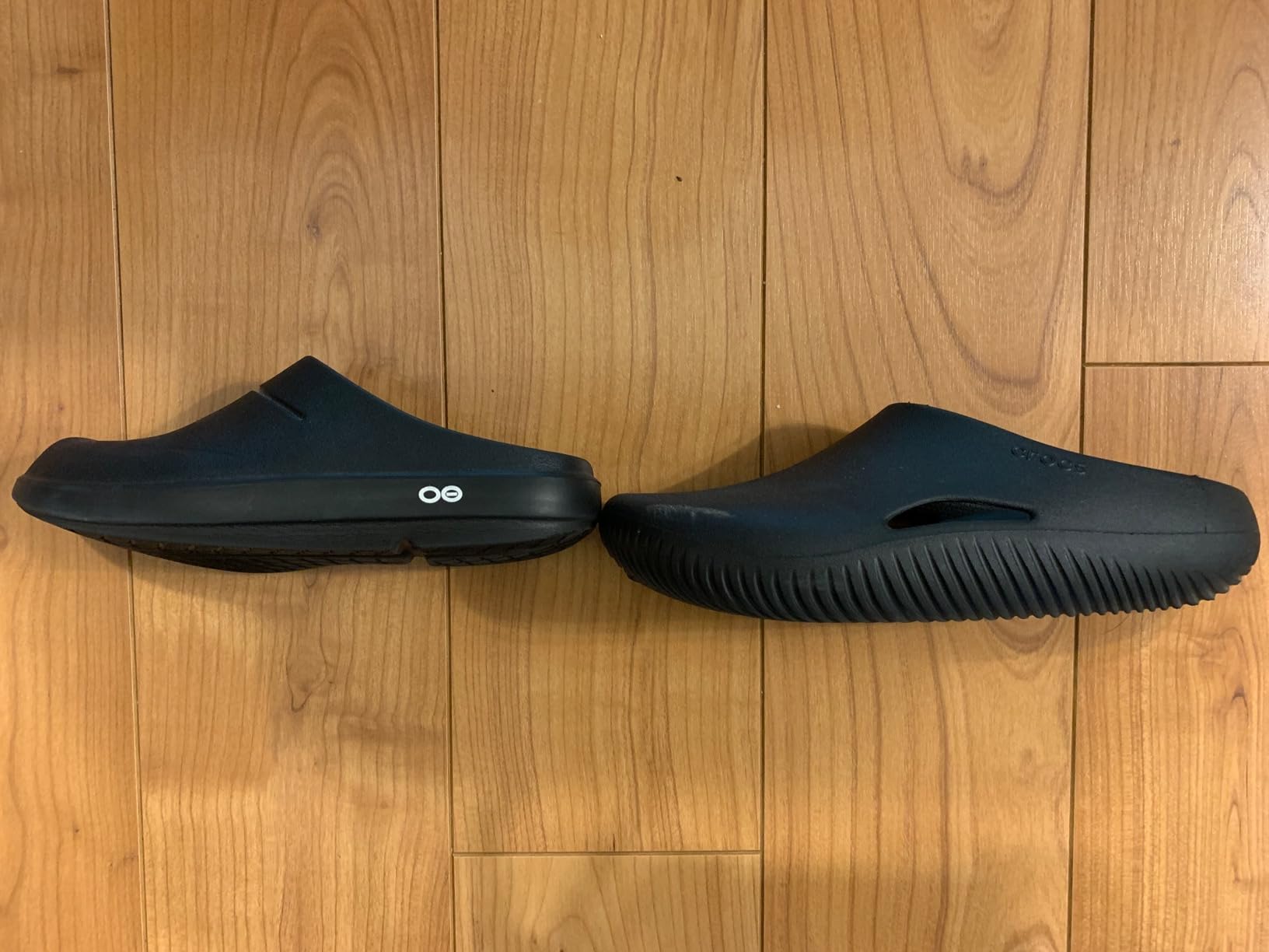 OOFOS Unisex-Adult OOcloog customer photo 2