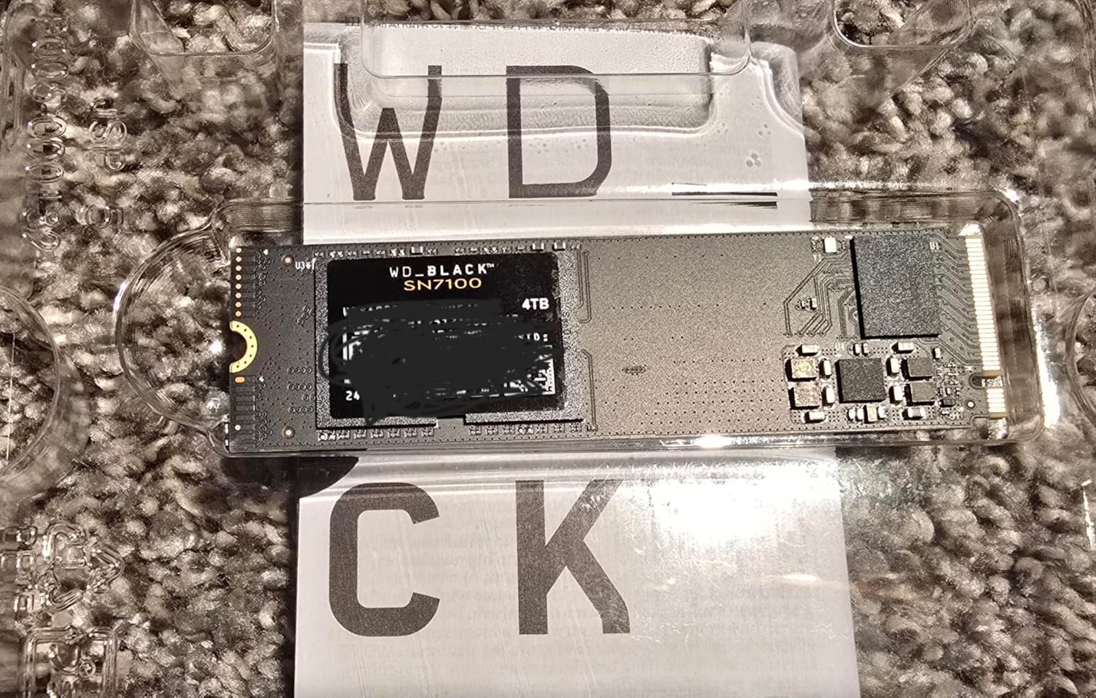 WD_Black SN7100 4TB NVMe SSD - Gen4 PCIe, M.2 2280, Up to 7,000 MB/s Read Speed, Up to 6,700 MB/s Write Speed, Next Gen TLC 3D NAND, for Laptops, Handheld Gaming Devices - WDS400T4X0E customer photo 1