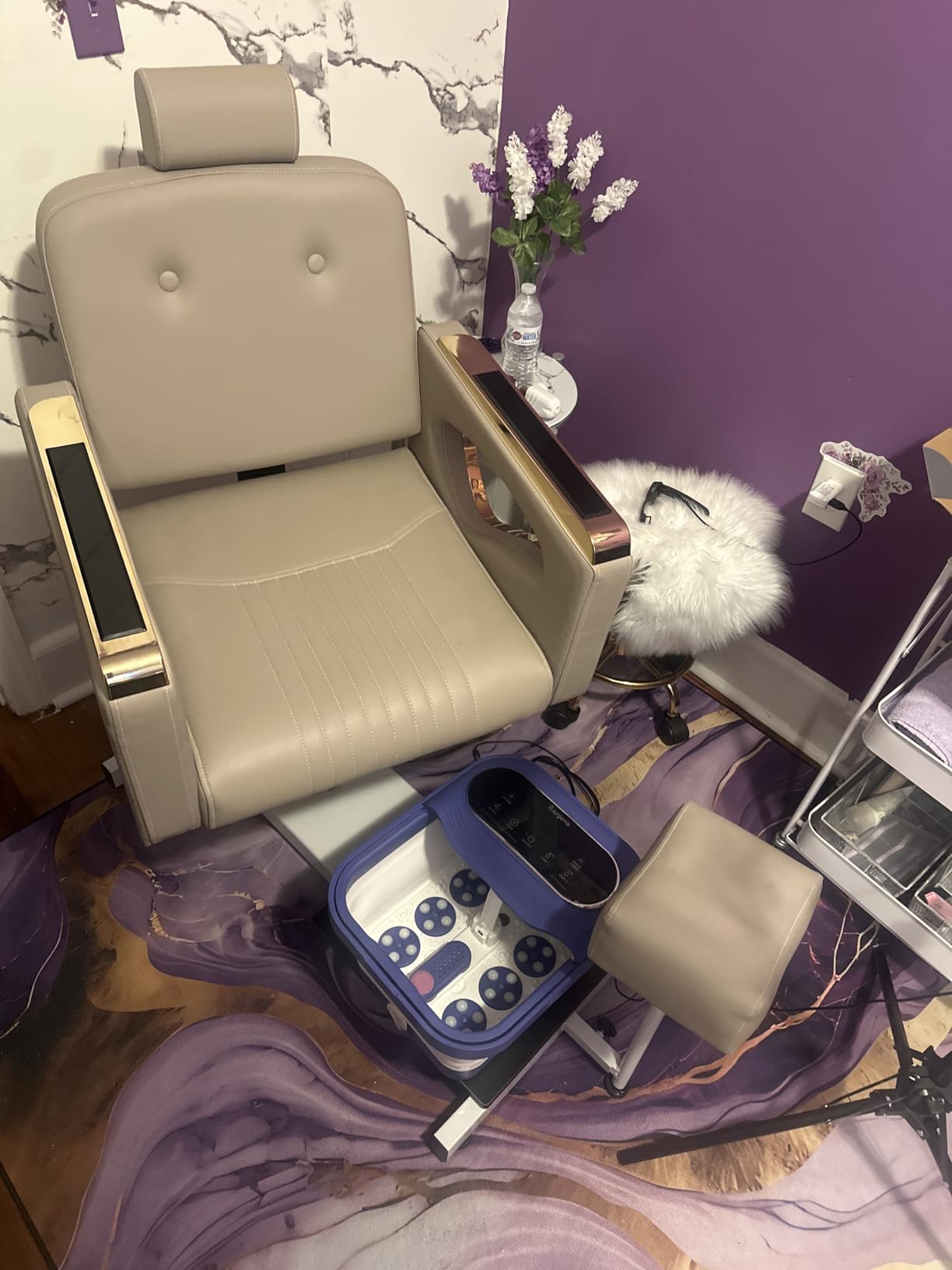 Pedicure Chair No Plumbing for Nail Tech, with Adjustable Footrest and Massage Bath Bowl, Rolling Pedicure Stool,Portable Pedicure Station Unit Beauty Spa Salon Unit Station (Queen, Black) customer photo 1