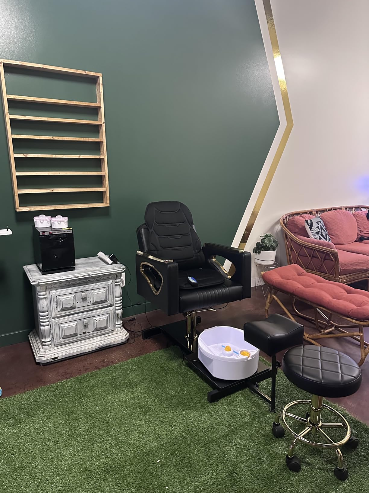Pedicure Chair No Plumbing for Nail Tech, with Adjustable Footrest and Massage Bath Bowl, Rolling Pedicure Stool,Portable Pedicure Station Unit Beauty Spa Salon Unit Station (Queen, Black) customer photo 2