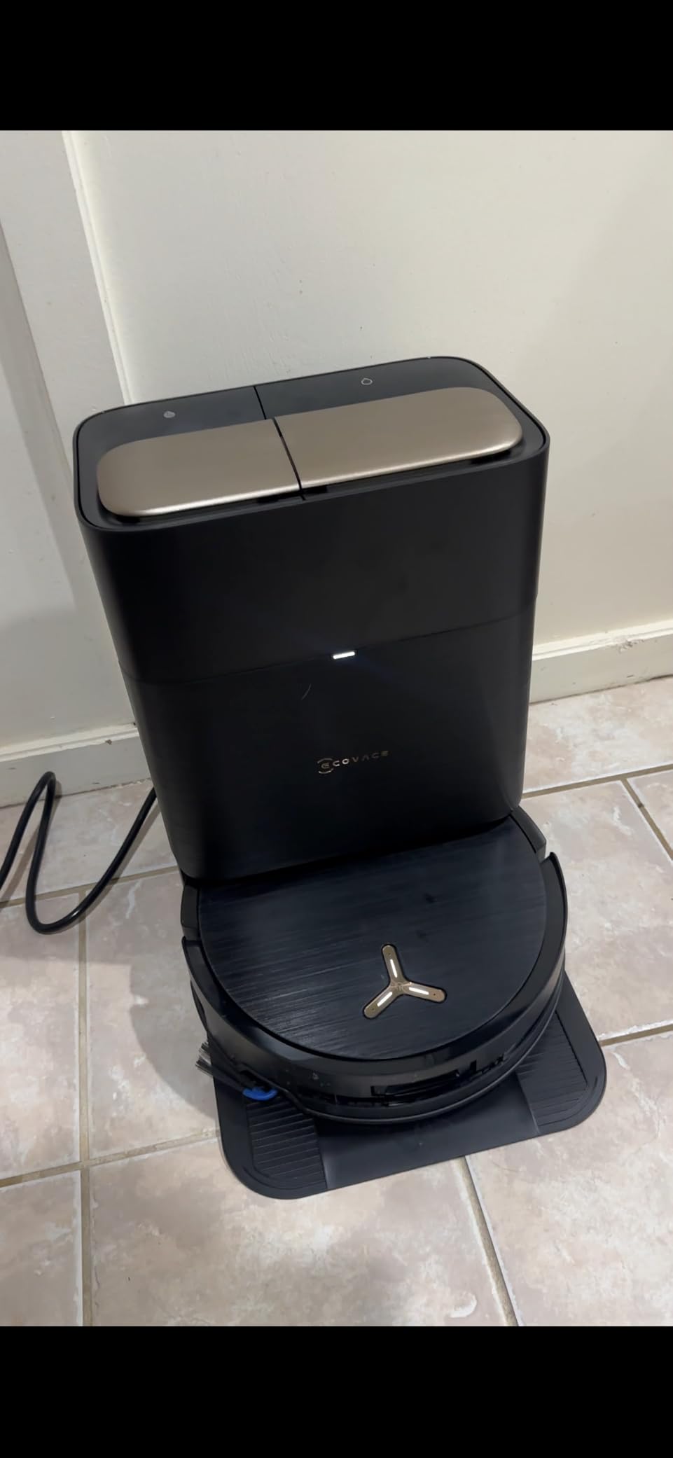 ECOVACS DEEBOT X9 PRO Omni Robot Vacuum and Mop, 16,600Pa Suction, OZMO Roller Self-Washing Mop, ZeroTangle 3.0, Triple Lift System, AI Navigation, Hands-Free Station customer photo 2