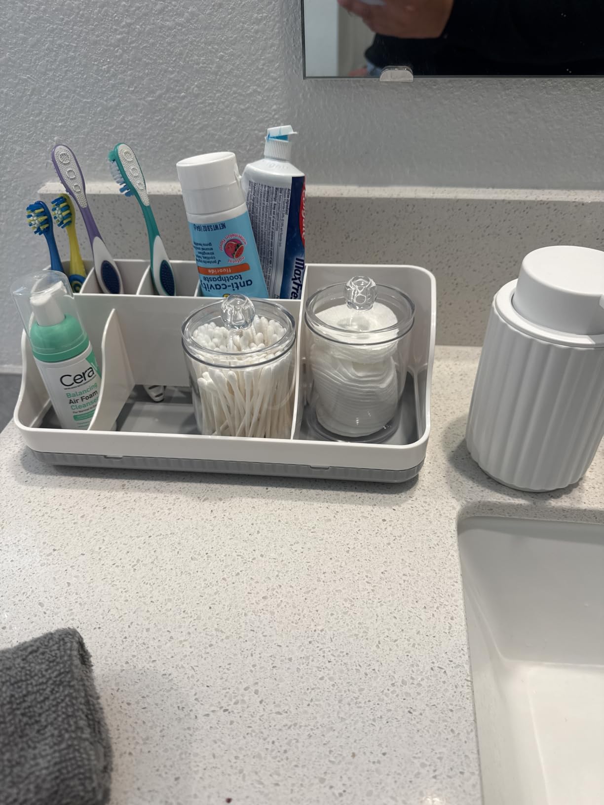 Bathroom Counter Organizer and Storage, 7 Slots Detachable Toothbrush Holders for Bathrooms, Anti-Slip Electric Toothbrush and Toothpaste Holder Countertop Vanity Organizer Accessories for Adults Kids customer photo 1