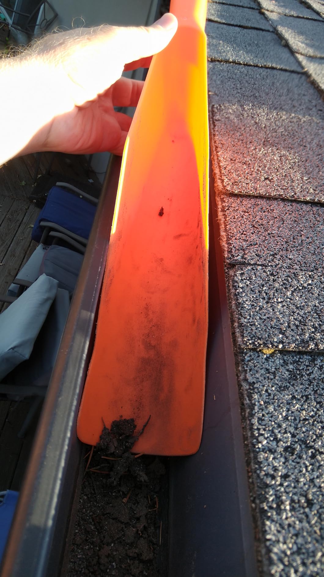 Gutter Scoop Cleaning Tools - Easy Removal of Leaves and Dirt - Deep Curved Gutter Scooper Shovel for Leaves & Debris, High-Impact Polypropylene, Ergonomic Handle, Fits Most Rain Gutters customer photo 1