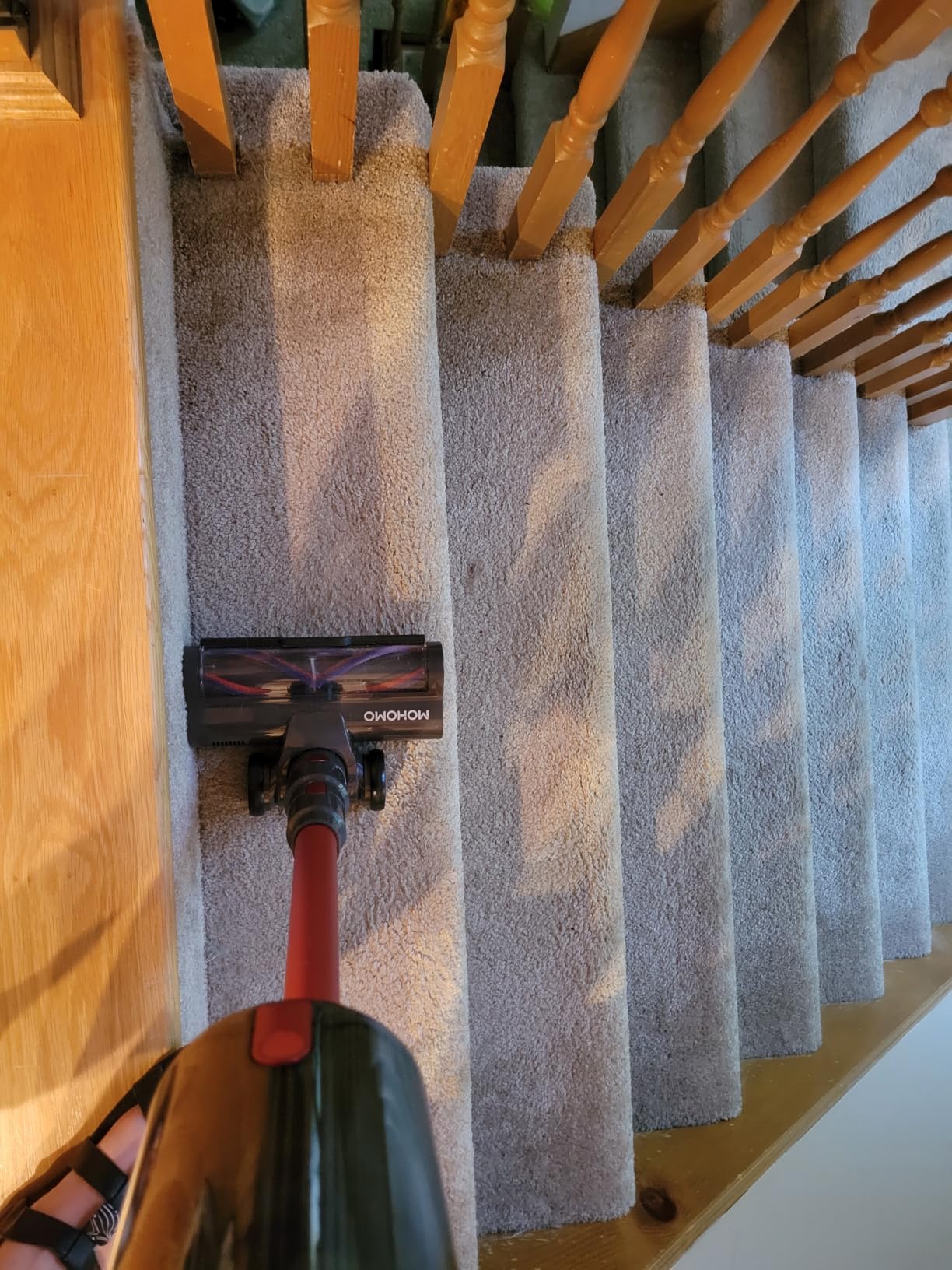 Cordless Vacuum Cleaner, 650W/55KPa 70Mins Vacuum Cleaners for Home, Self-Standing Stick Vacuum with Anti-Tangle Brush & OLED Touch Screen, Vacuum Cleaner for Hardwood Floors,Carpet,Pet Hair,Car (Red) customer photo 1