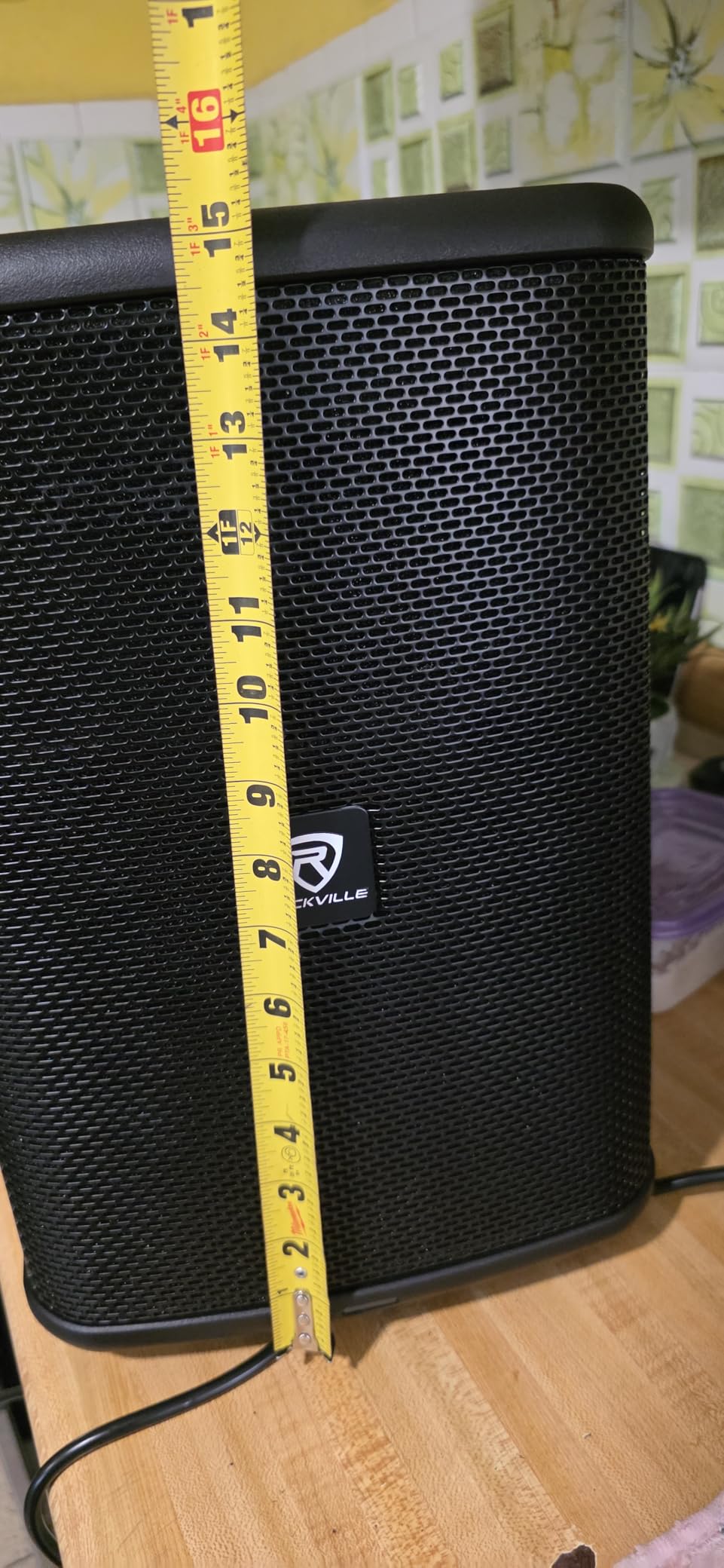 Rockville TITAN ONE PRO Battery Powered Live Performance 8
