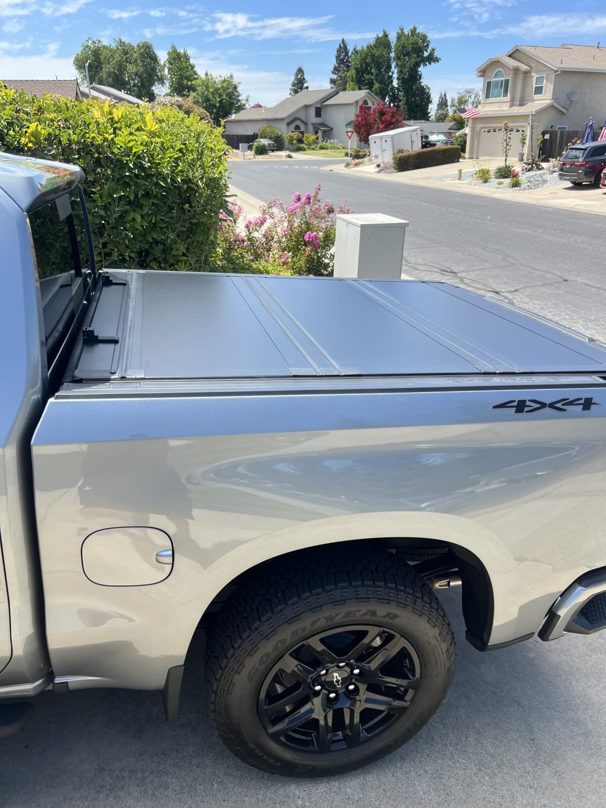 Toptiny Low Profile Hard Folding Truck Bed Tonneau Cover Fits 2019-2026 Chevy/GMC Silverado/Sierra 1500 5'8