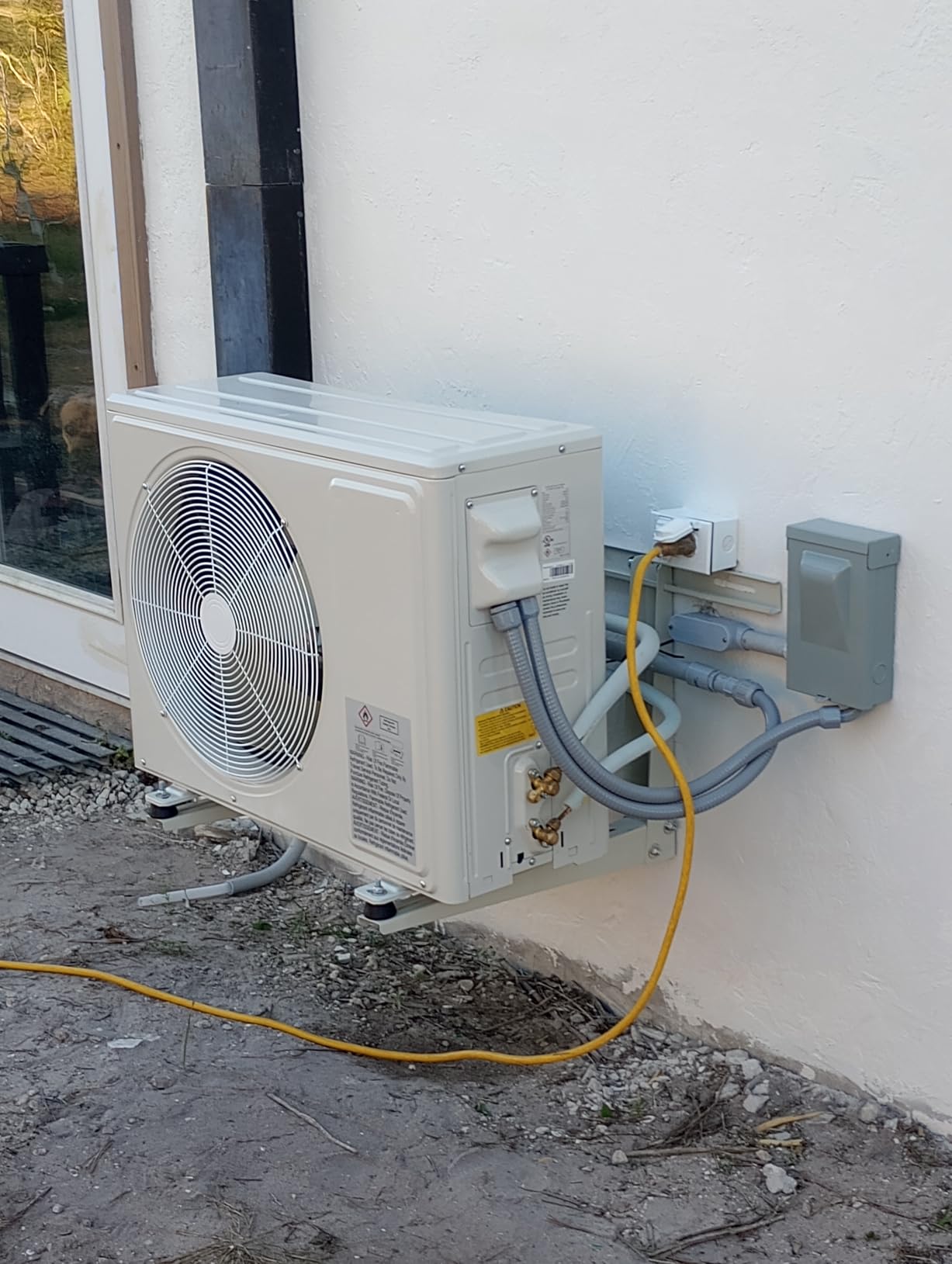 Mountman 18000 BTU Mini Split AC/Heating System, 19 SEER2 208/230V Energy Efficient Ductless Inverter System, Cools Up to 1250 Sq.Ft with Pre-Charged Condenser, Heat Pump & Installation Kits customer photo 1