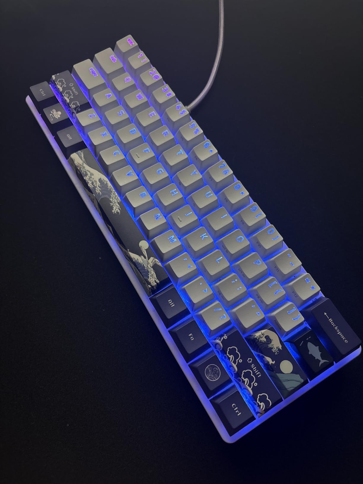 Razer Huntsman Mini 60% Gaming Keyboard, Linear Optical Switches, Black | Aluminum Top Frame, Chroma RGB Lighting, PBT Keycaps, Onboard Memory, Snap Tap customer photo 2