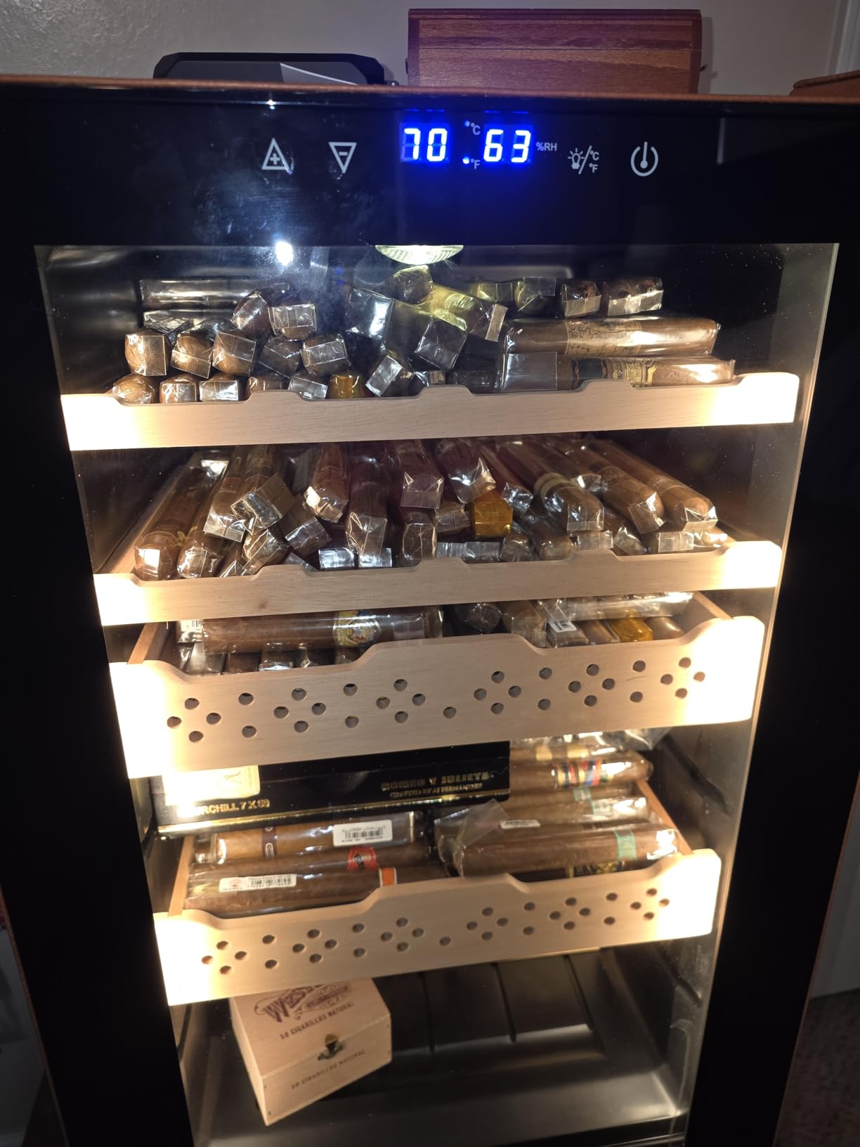 Tylza Cigar Humidor Cabinet 25L, Temp & Humidity Control Electric Humidors for Cigars, 220 Cigars, Digital Hygrometer, Safety Lock, Cedar Wood Drawer Shelves customer photo 1