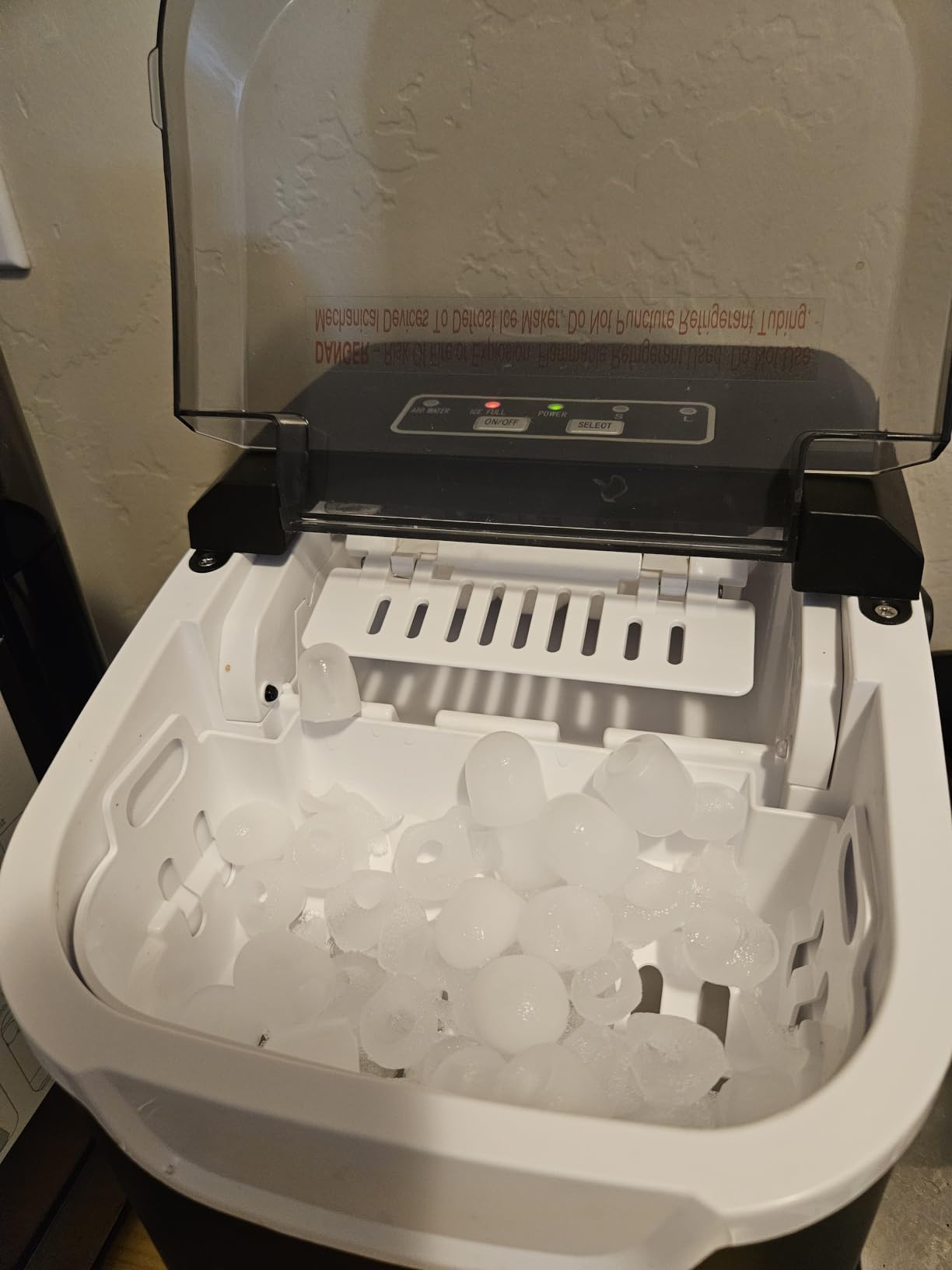 Antarctic Star Countertop Ice Maker Machine, 26Lbs/Day Fastest 6-Min Ice | 8 bullet ice in 6min, 2 sizes, energy-saving, portable handle, Self-Cleaning, basket/scoop for Home/bar/RV/camping. Black customer photo 2