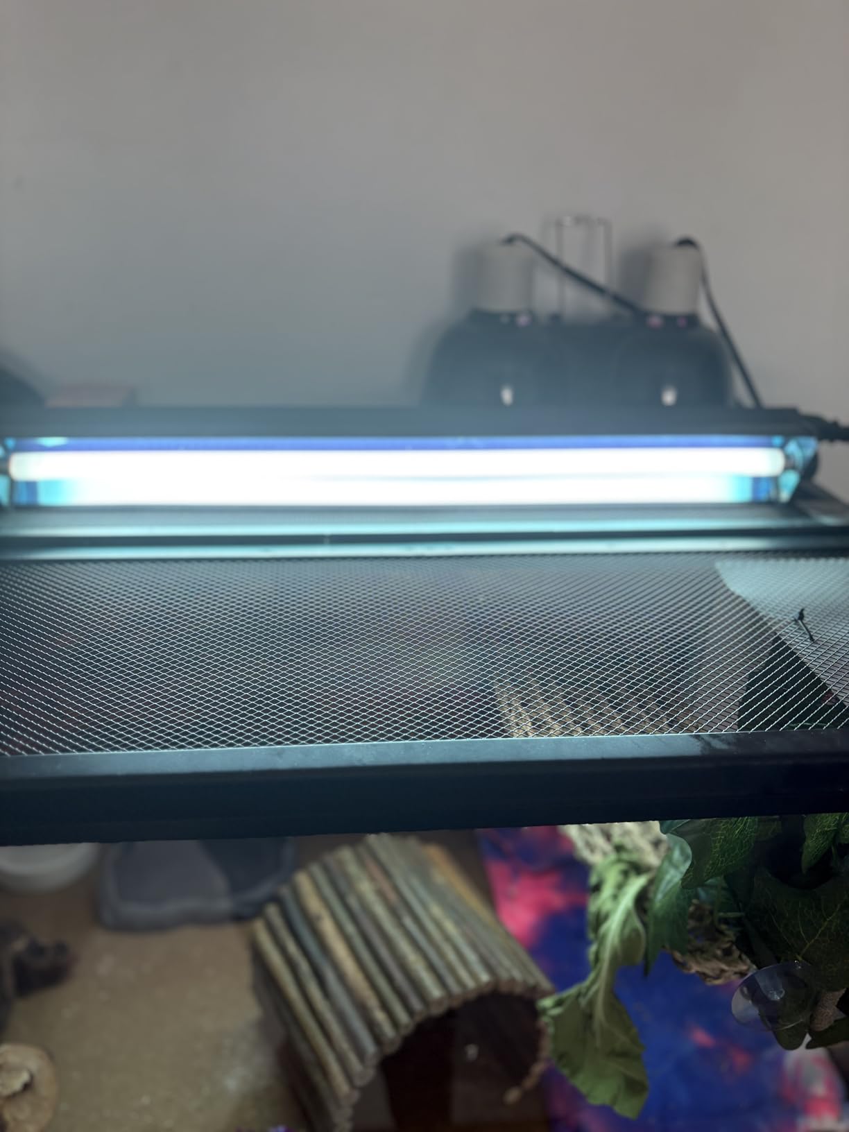 T5 10.0 UVB Reptile Light Fixture, 24W 22