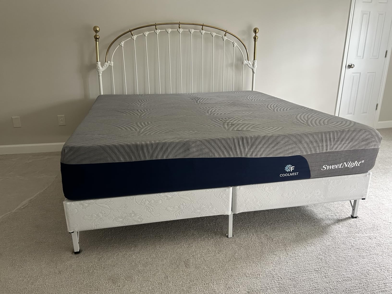 Sweetnight CoolNest 14 Inch King Size Mattress, Cooling Memory Foam Mattress | Cool Night Sleep, 5-Zone Ergo Support for Pressure Relief, Enhanced Breathability, Medium Feel, CertiPUR-US Certified customer photo 1