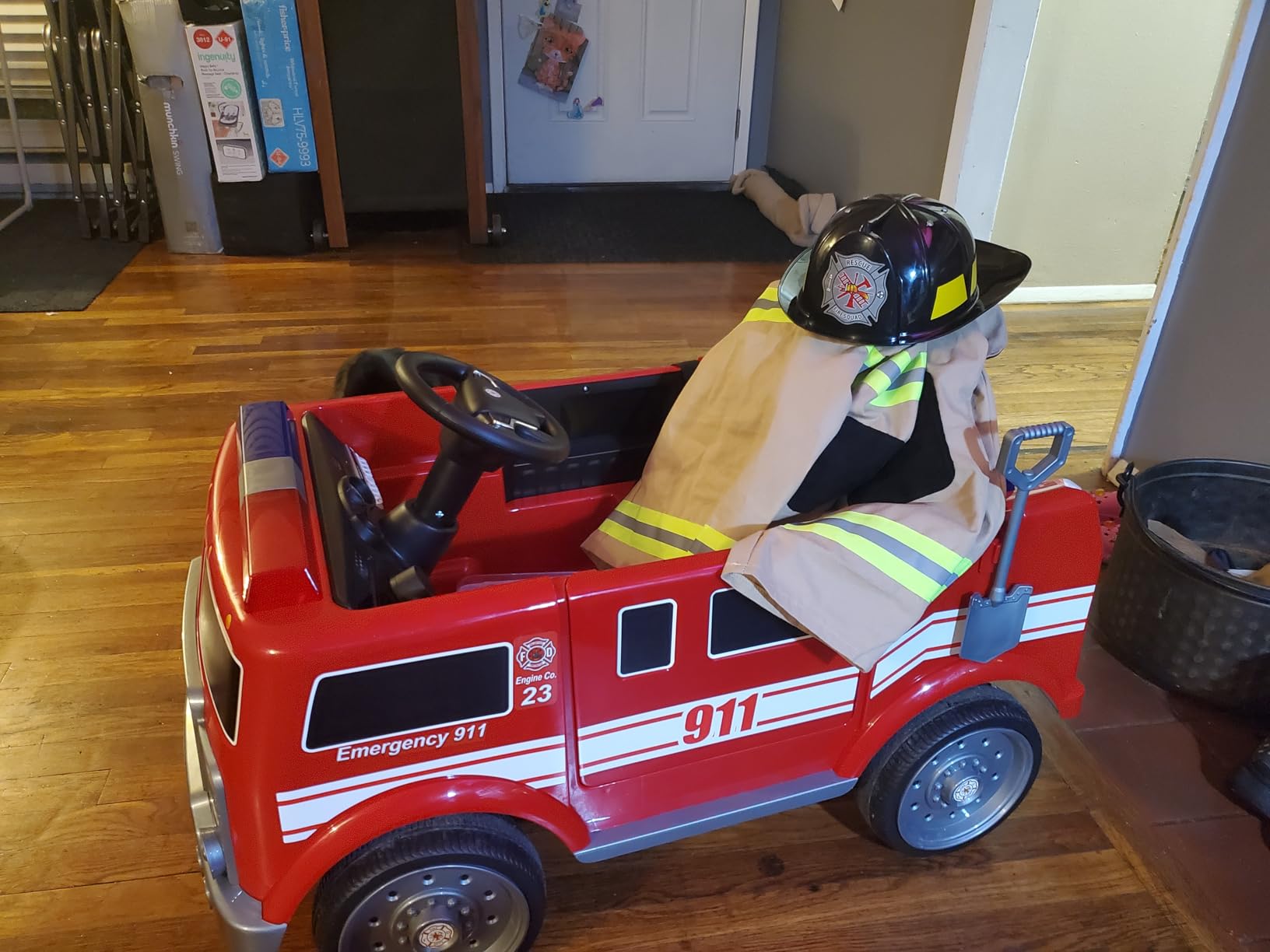 12V Ride on Fire Truck, Electric Ride on Car for Kids,Battery Powered Toddler Car w/Parent Remote Control,Siren-Call,walkie-talkies, Flashing Lights,Fire Extinguishers, Bluetooth,Music,UBS. customer photo 2