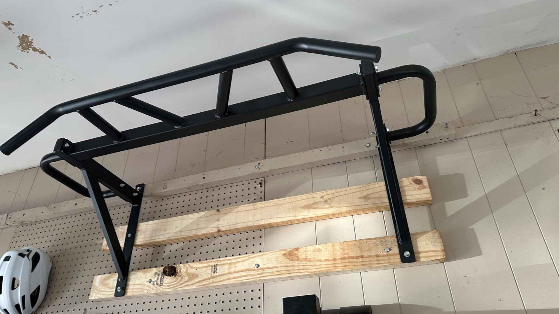 Jusgym Heavy Duty Pull Up Bar with 14 Grip Positions, Wall Mounted, 600 lbs | Strength Training Chin Up Bar, Home Gym/Outdoor Use, Joist Mounted, Reinforced Thick Metal Frame, Supports Full-Body Workouts customer photo 1